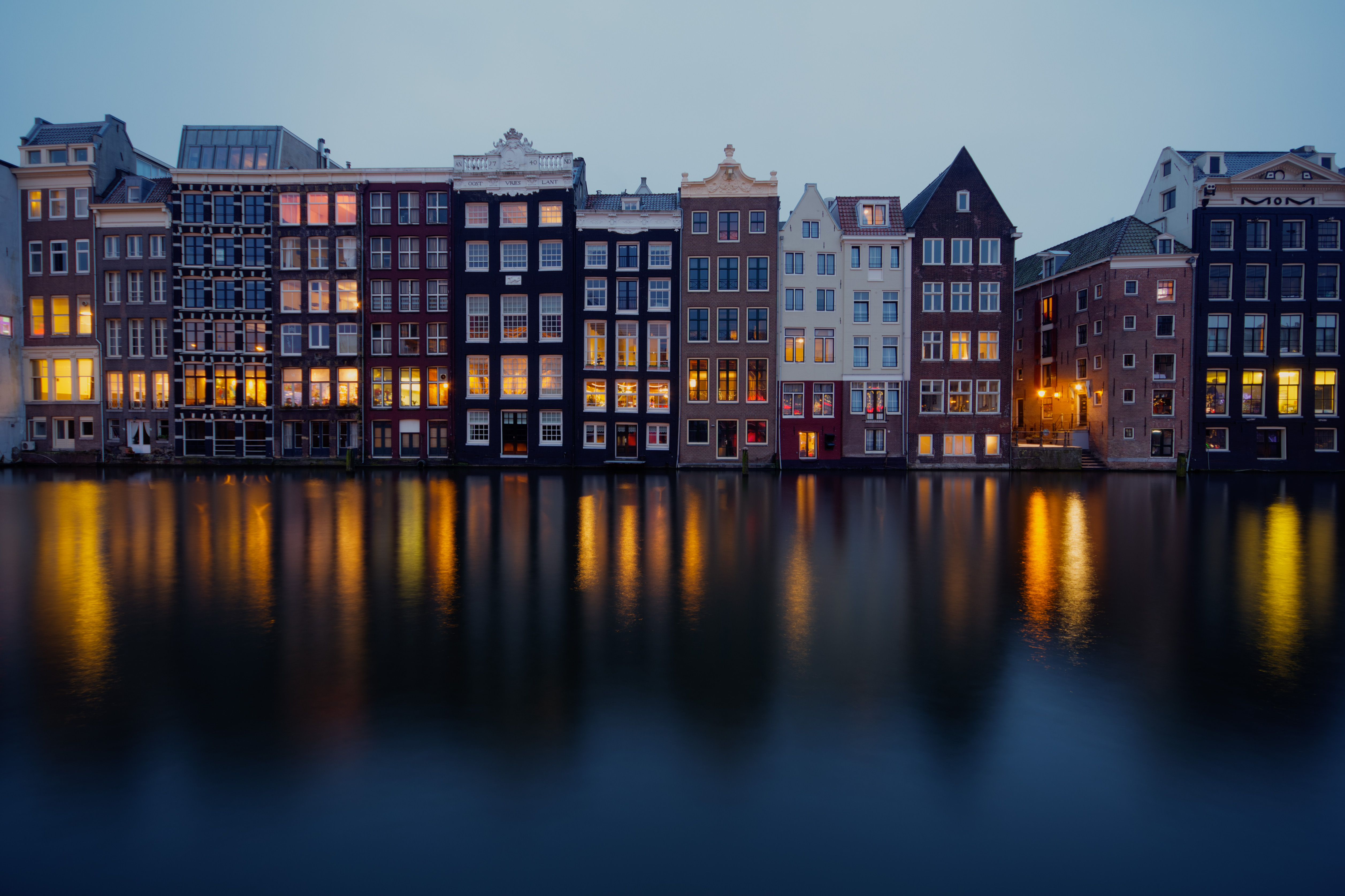 Windows Backgrounds cities, water, city, building, reflection, facades