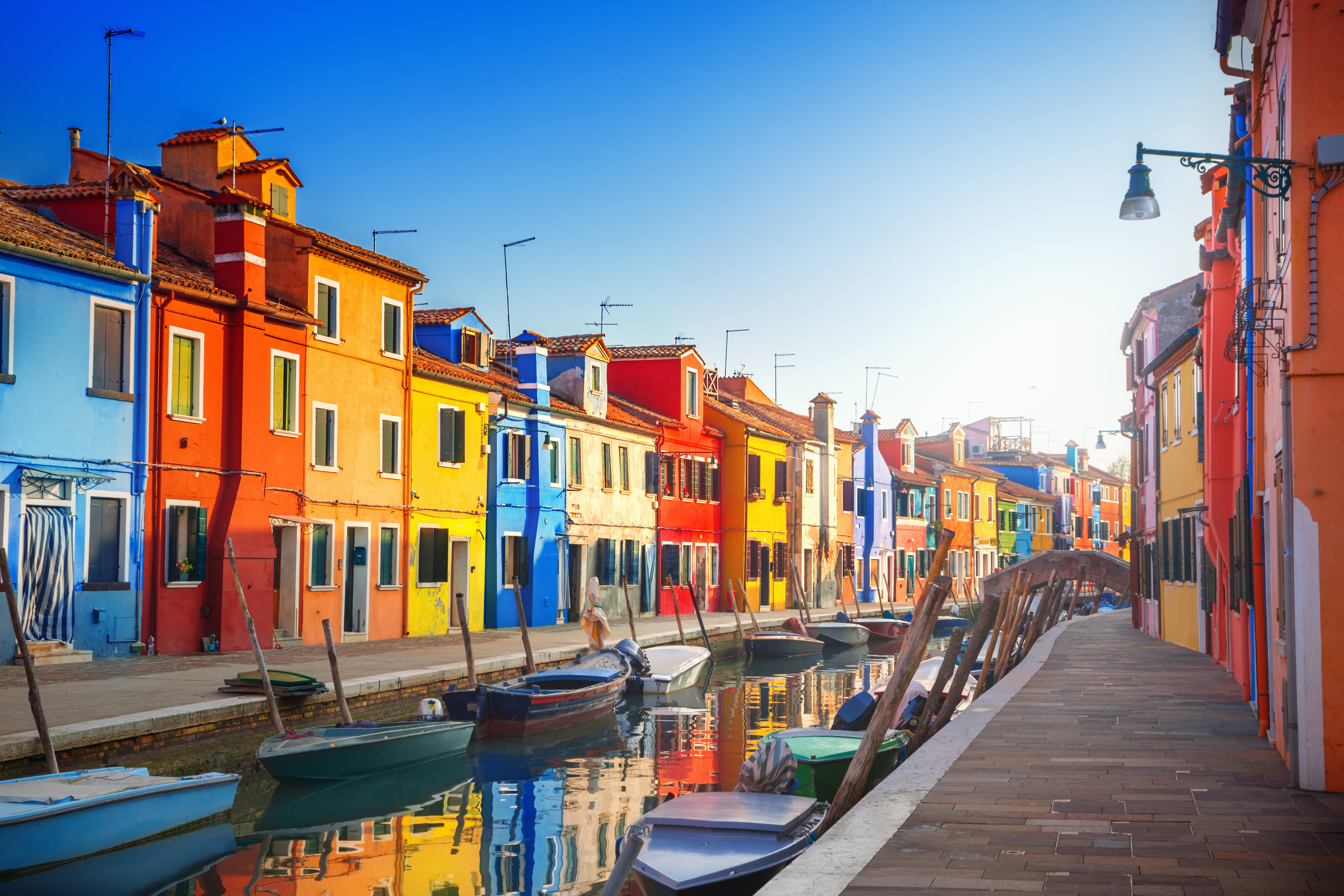 422954 завантажити картинку італія, створено людиною, венеція, канал, барвистий, гондола, будинок, міста - шпалери і заставки безкоштовно