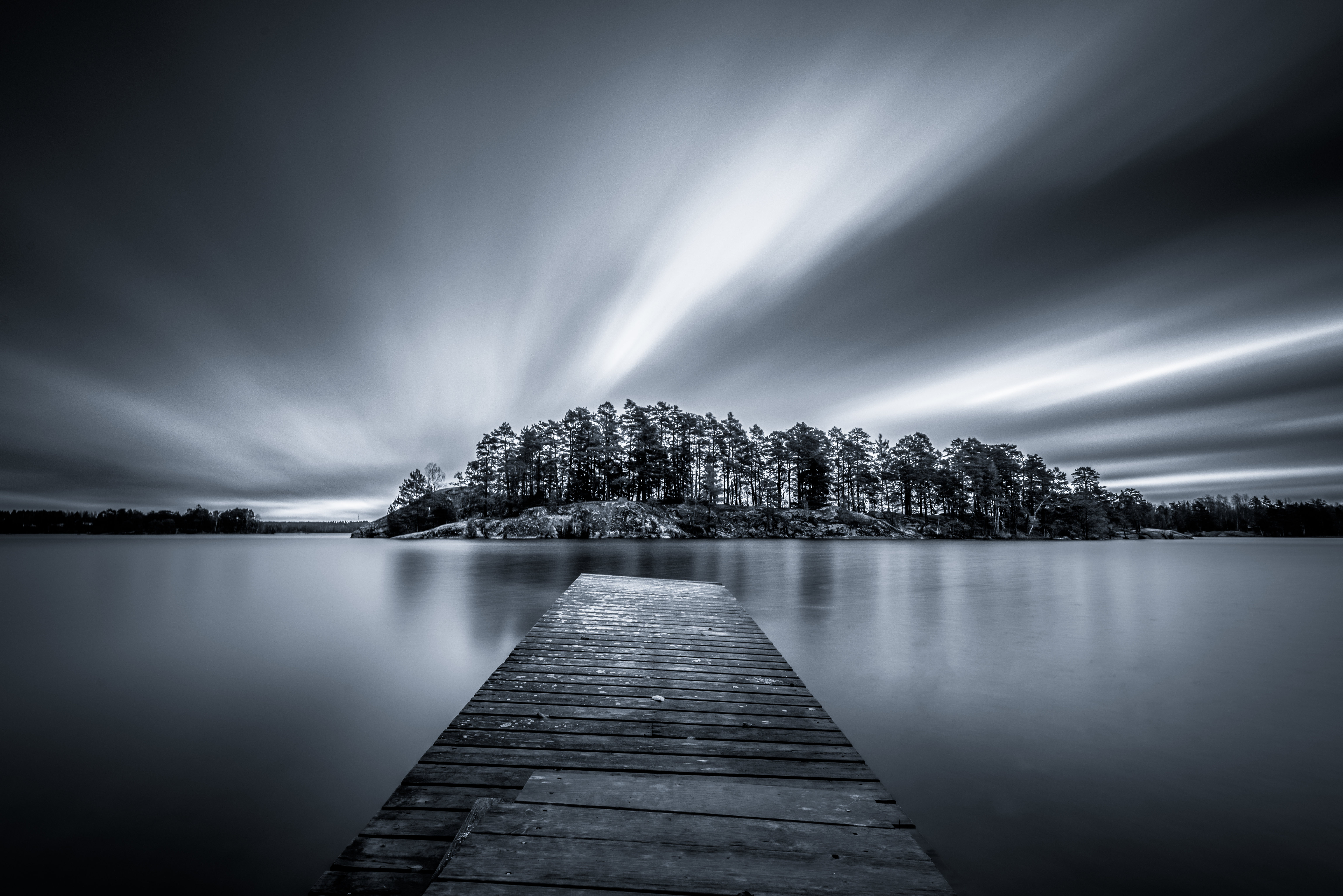 Скачать картинку Озеро, Пирс, Швеция, Сделано Человеком в телефон бесплатно.