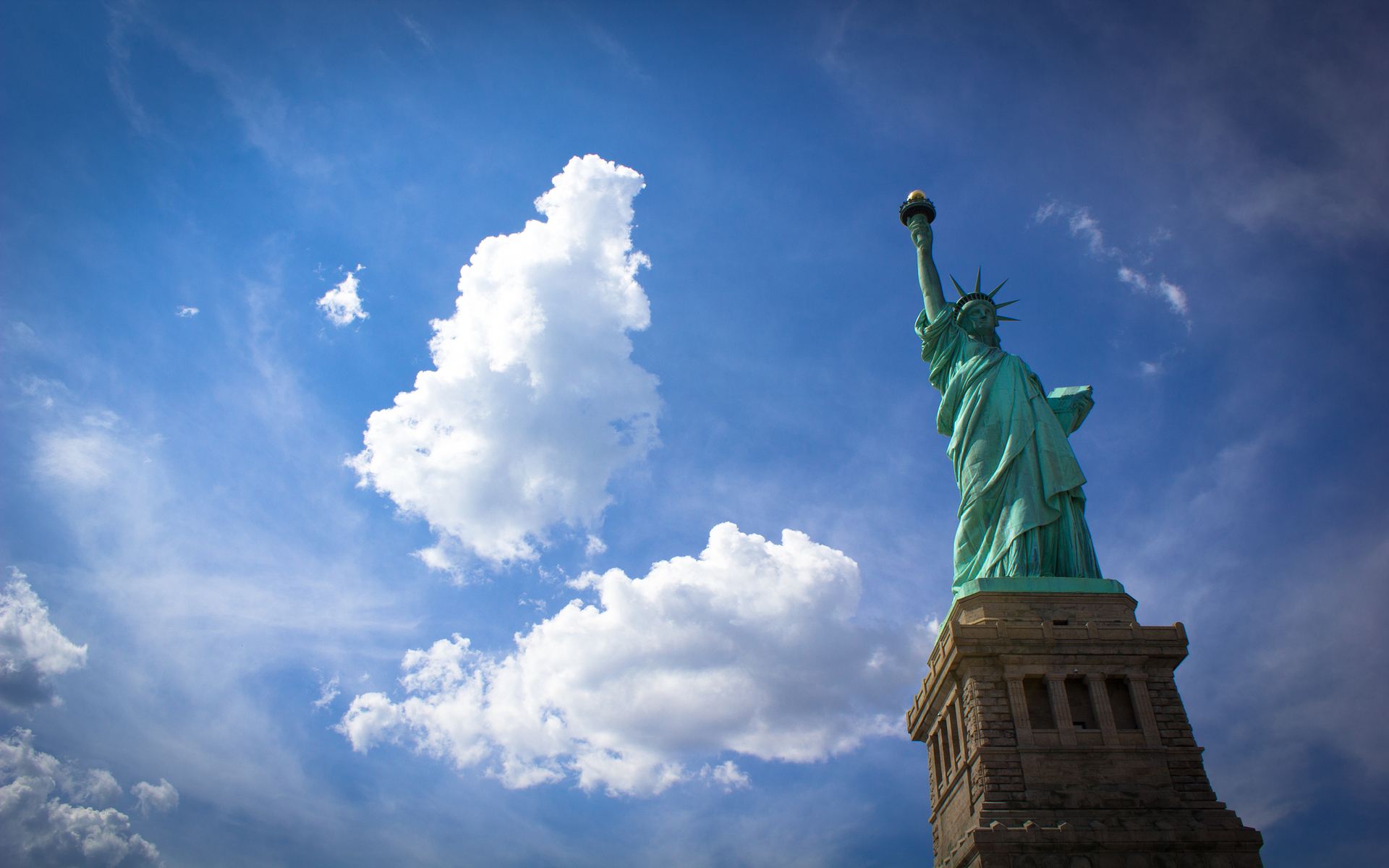 Скачати мобільні шпалери Пейзаж, Статуя Свободи безкоштовно.
