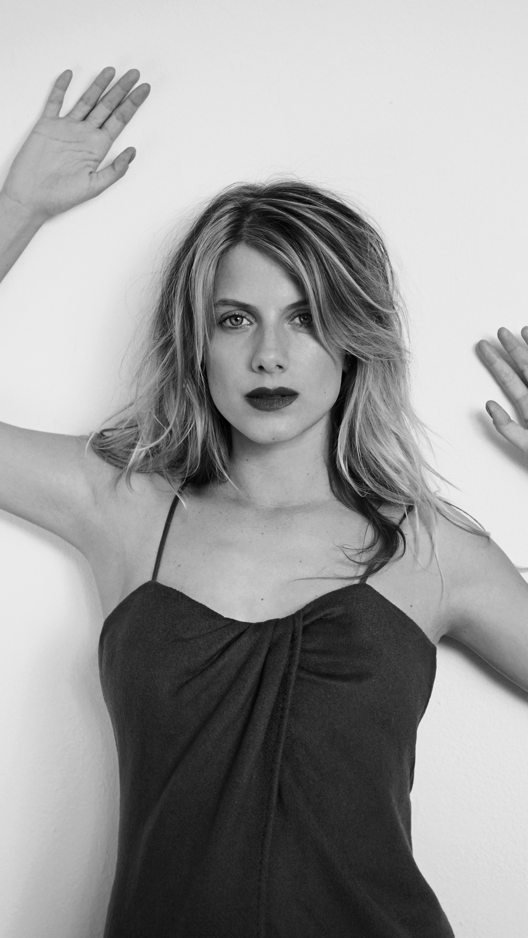 Download mobile wallpaper Celebrity, Actress, French, Melanie Laurent for free.