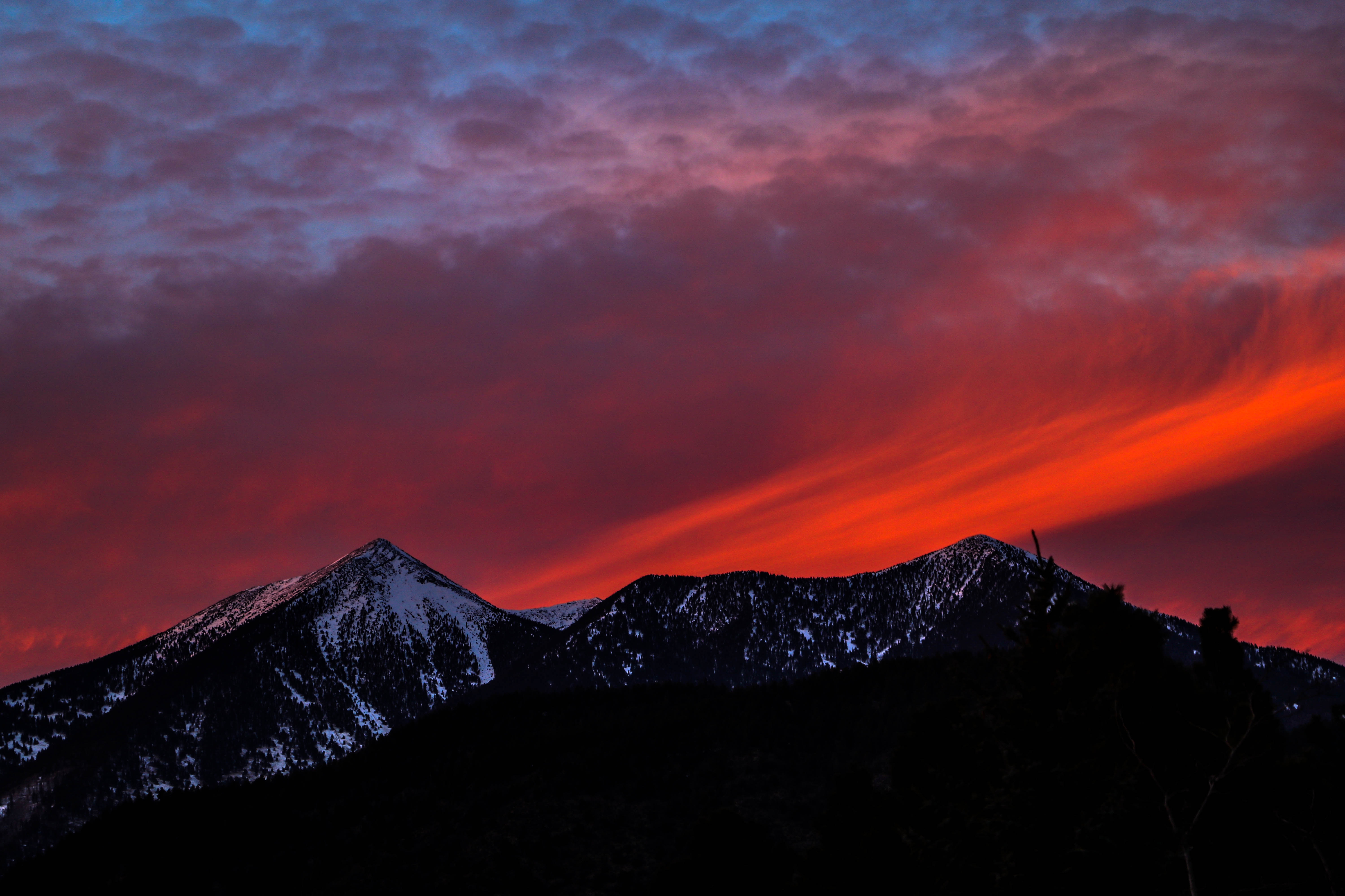 PCデスクトップに自然, 日没, スカイ, 山脈, 雪画像を無料でダウンロード