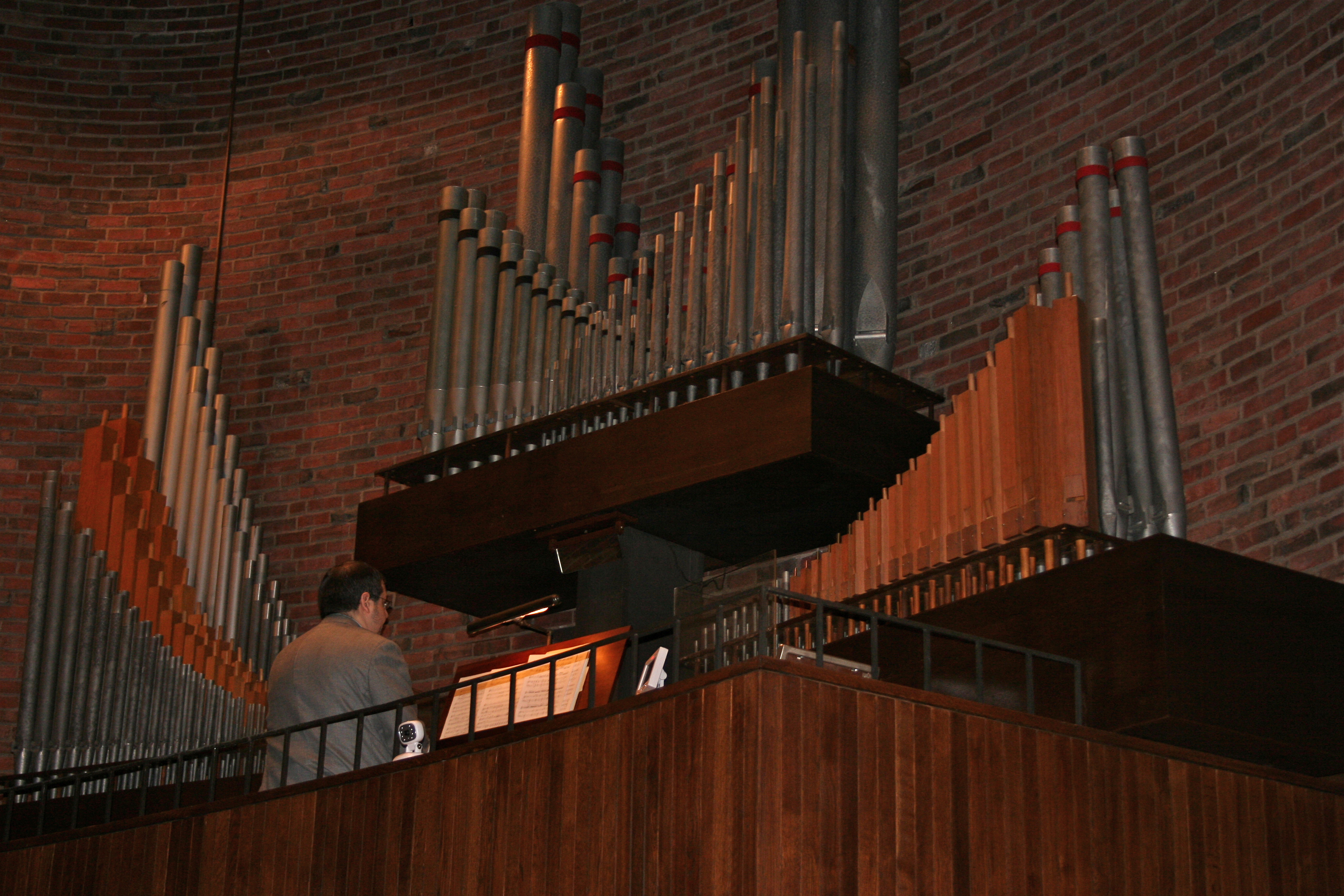 music, pipe organ