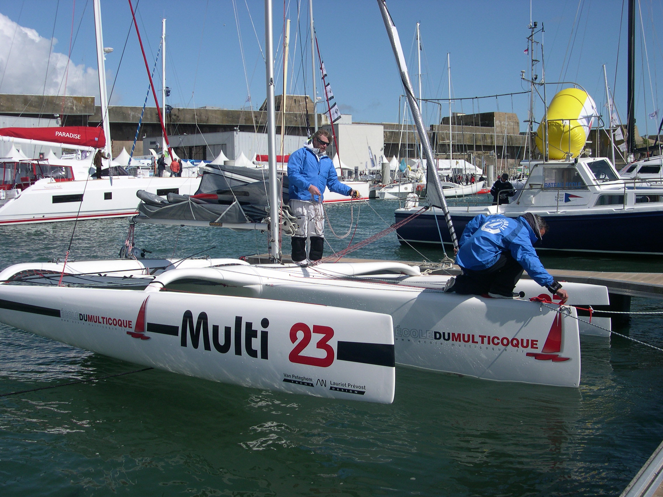 Descarga gratuita de fondo de pantalla para móvil de Vehículos, Trimarán.