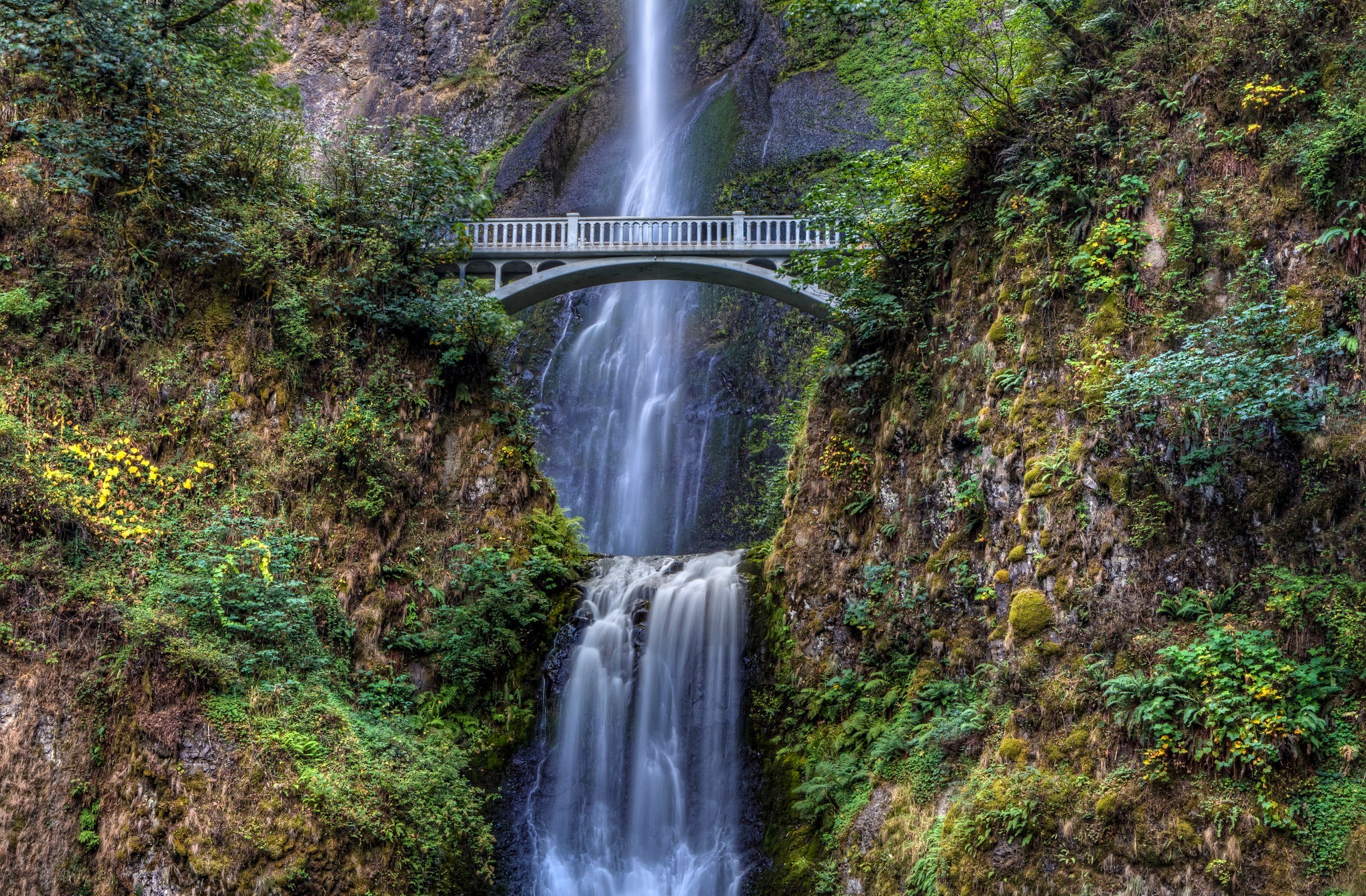 Laden Sie das Wasserfälle, Wasserfall, Brücke, Erde/natur-Bild kostenlos auf Ihren PC-Desktop herunter