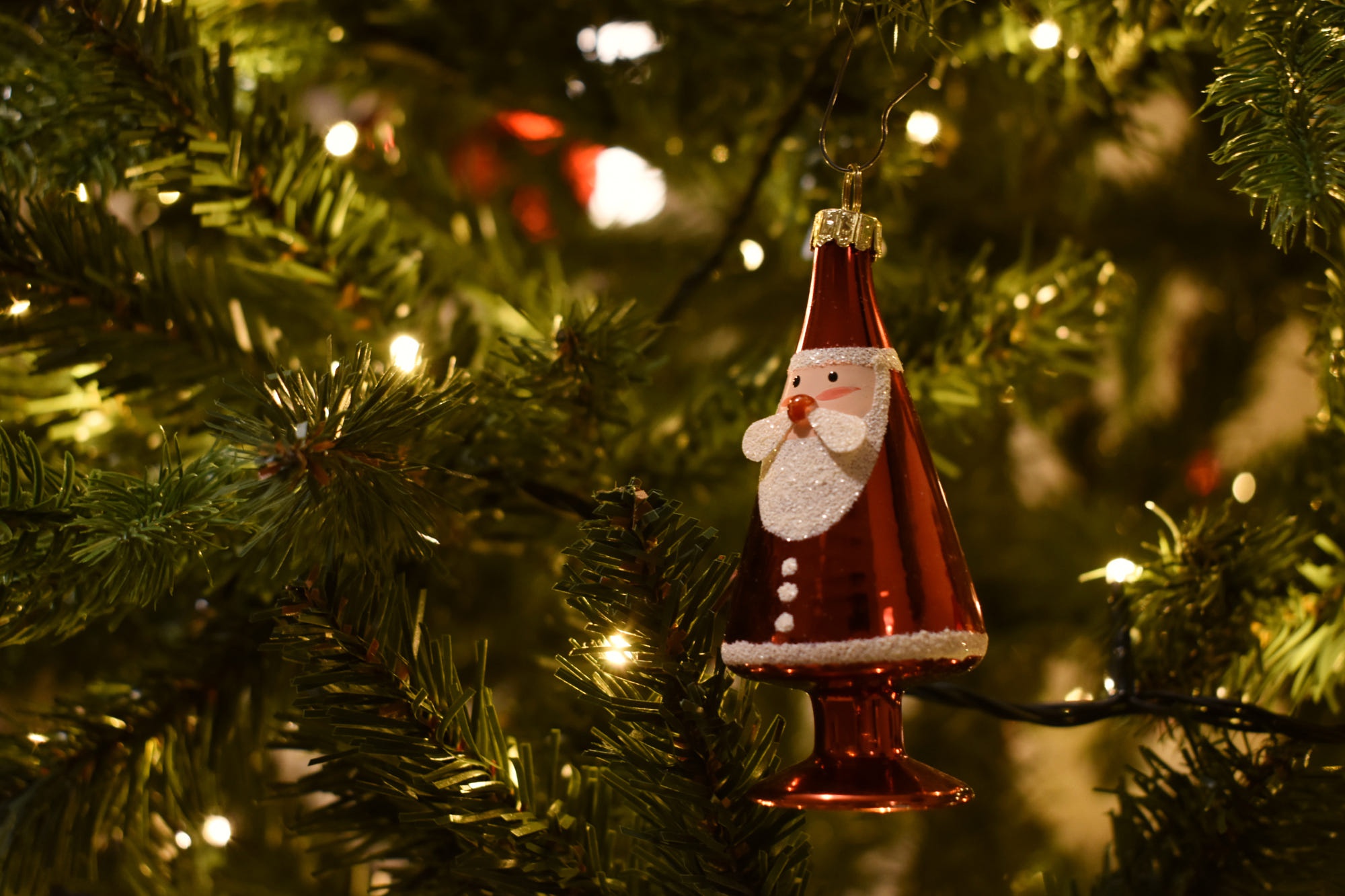 Free download wallpaper Christmas, Holiday, Christmas Tree, Christmas Ornaments on your PC desktop