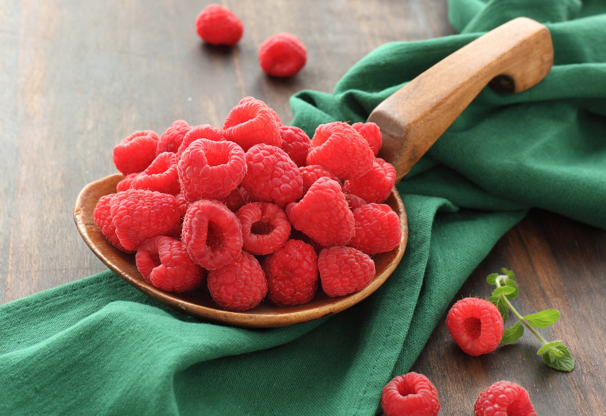 Descarga gratis la imagen Frambuesa, Frutas, Alimento en el escritorio de tu PC