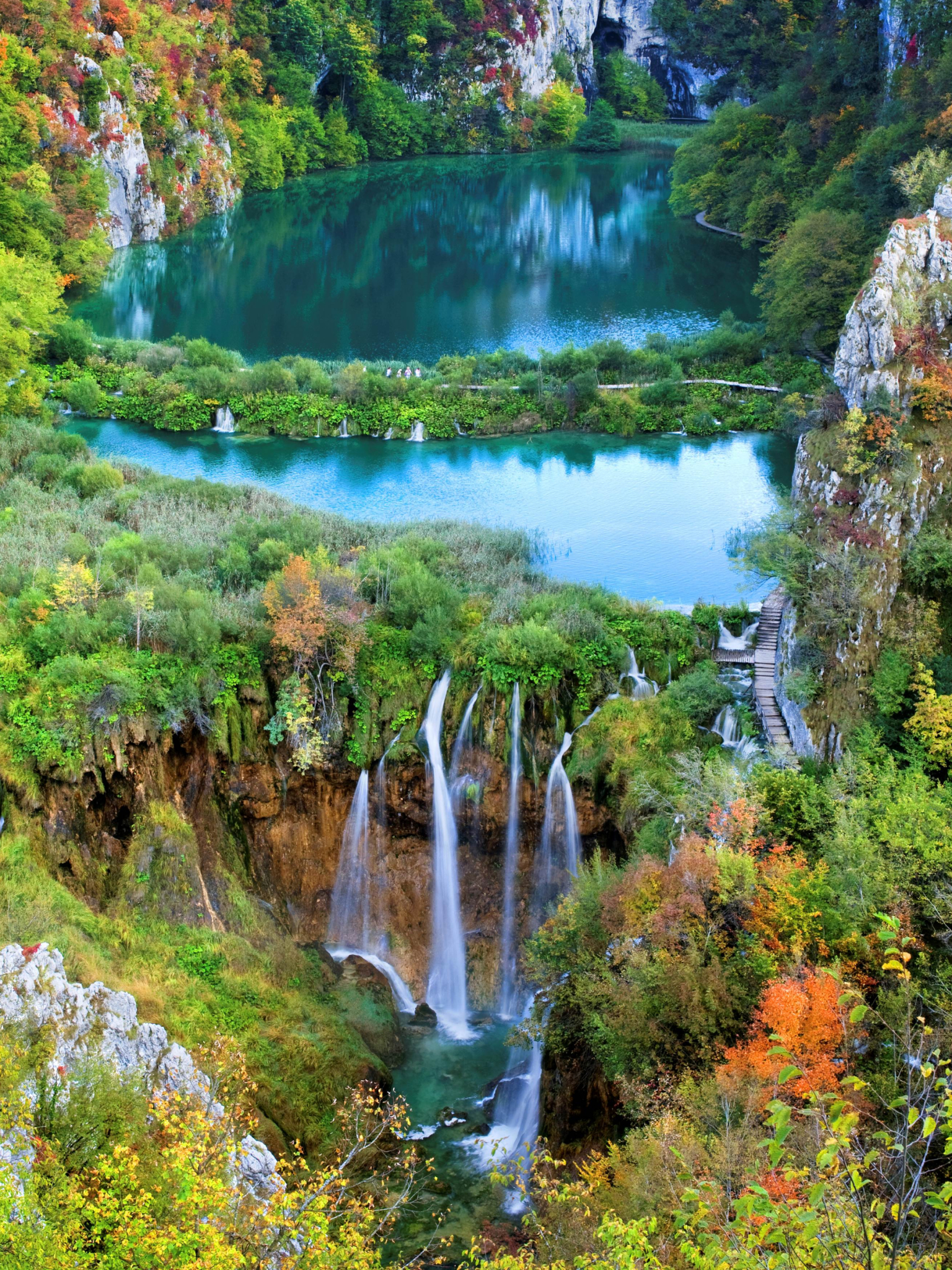 無料モバイル壁紙秋, 滝, 森, 地球, プリトヴィツェ湖国立公園をダウンロードします。