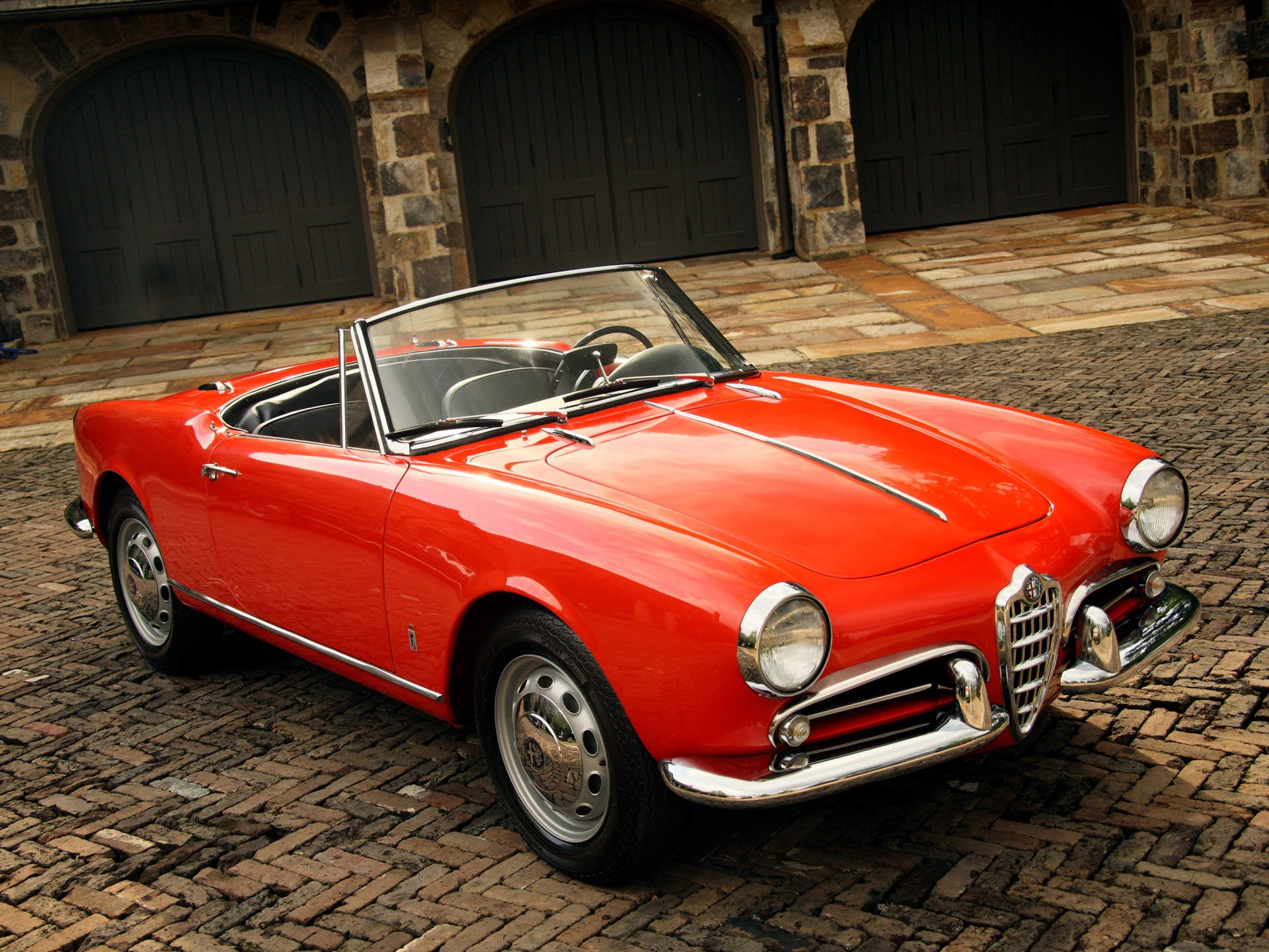 Завантажити шпалери Alfa Romeo Giulietta Spider на телефон безкоштовно