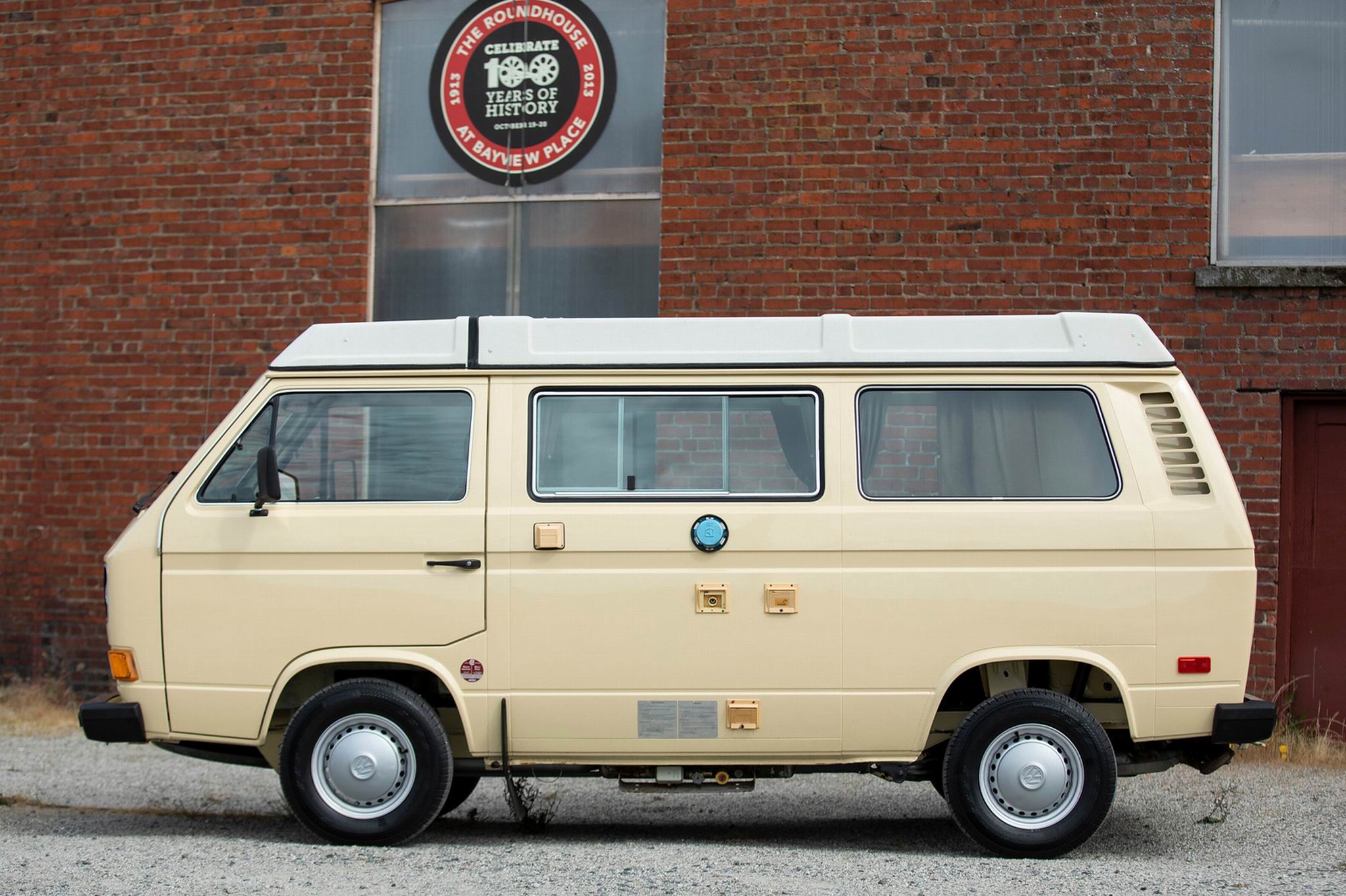 Download mobile wallpaper Van, Vehicles, Volkswagen Vanagon Westfalia for free.