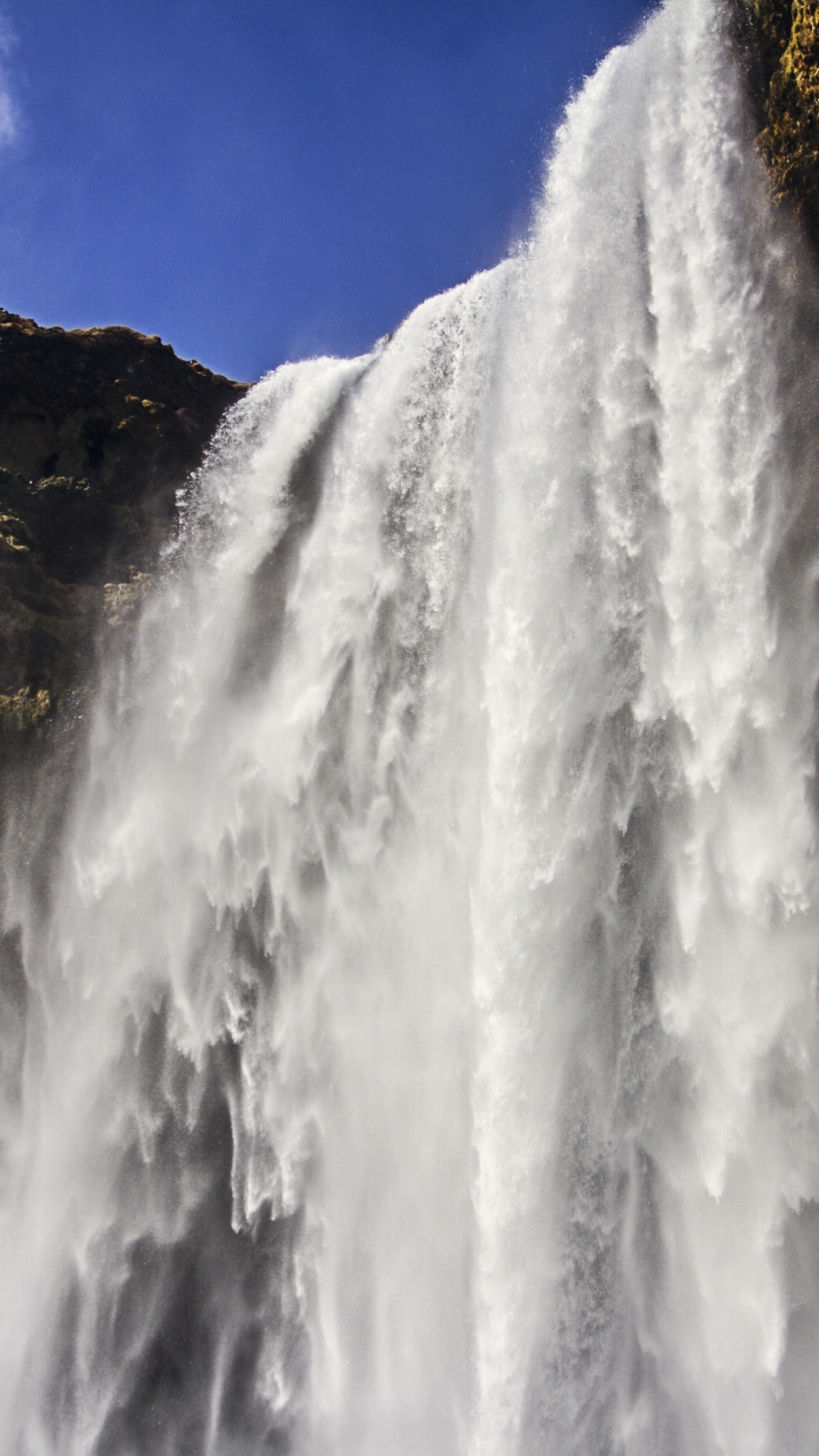 Download mobile wallpaper Waterfalls, Earth, Iceland, Skógafoss, Skógafoss Waterfall for free.