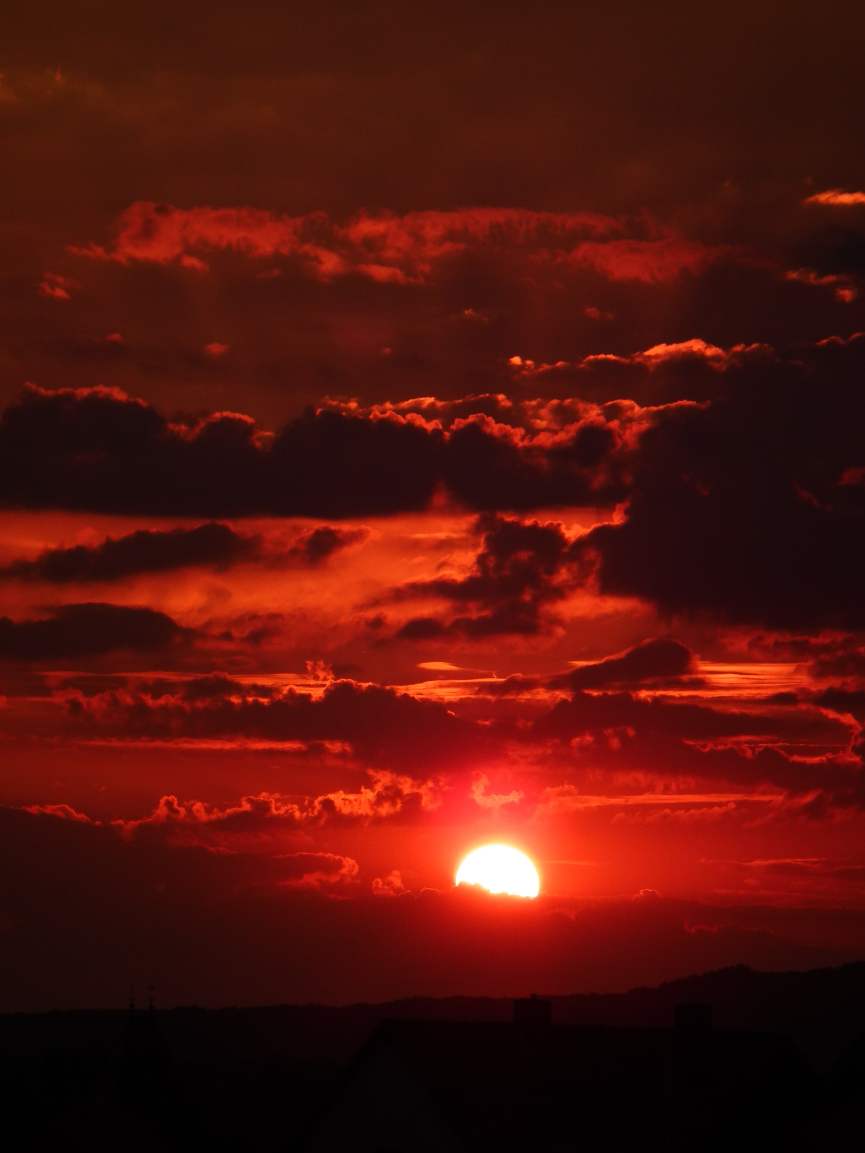 PCデスクトップに日没, 雲, 闇, 暗い, 赤い, 夕暮れ, 薄明画像を無料でダウンロード