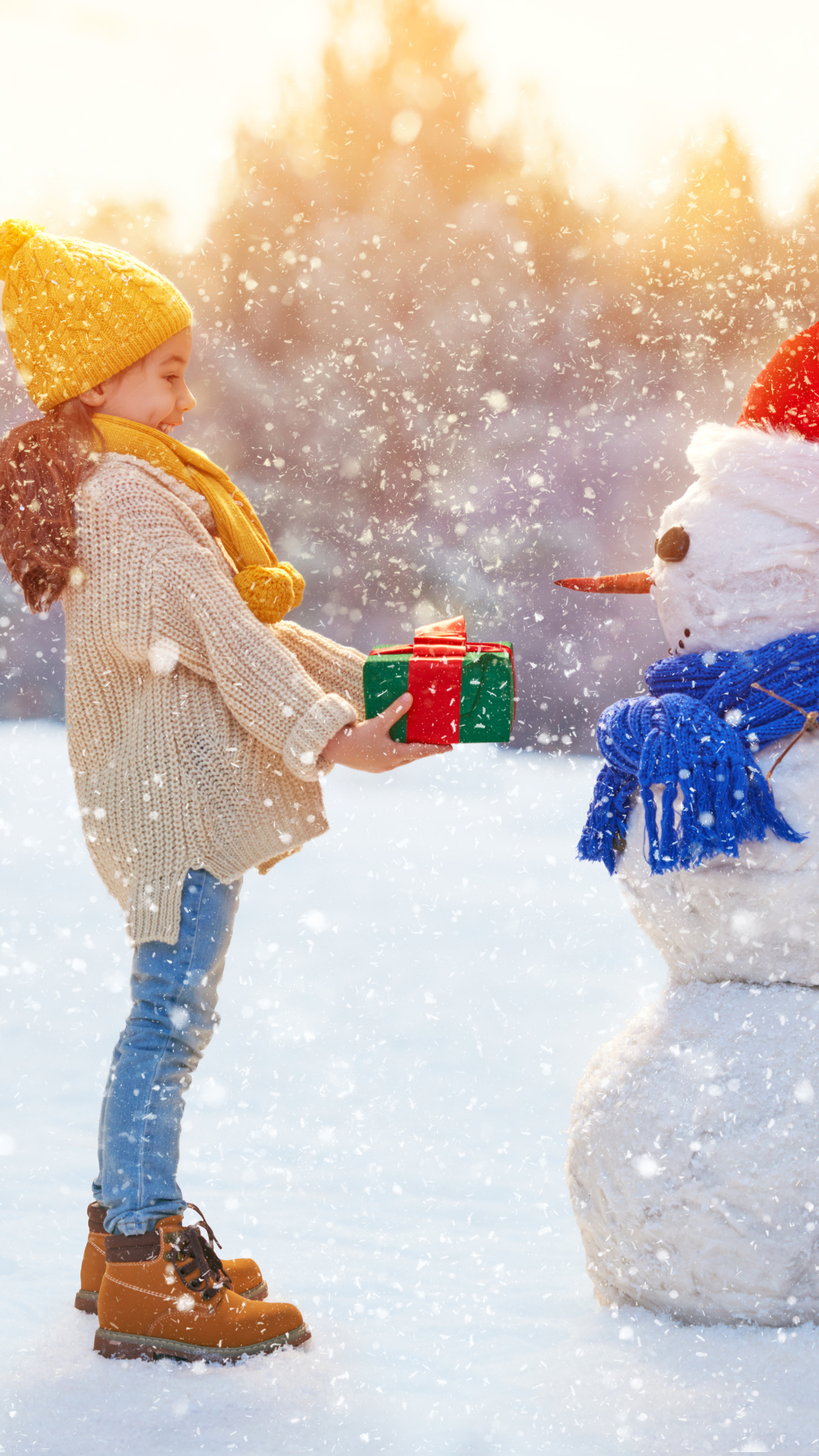 Скачати мобільні шпалери Зима, Різдво, Подарунок, Дитина, Сніговик, Капелюх, Фотографія, Снігопад, Капелюх Діда Мороза безкоштовно.