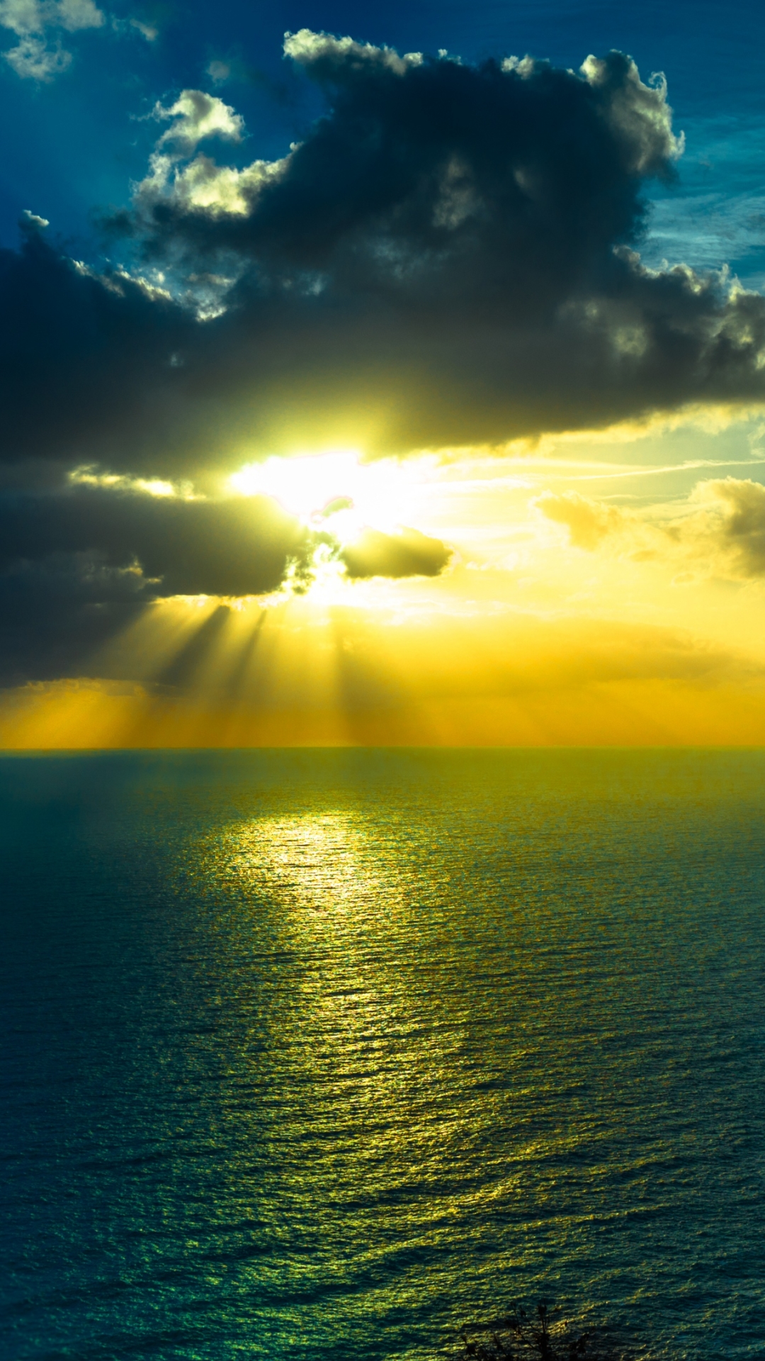 Download mobile wallpaper Sunset, Sea, Ocean, Earth, Cloud, Sunbeam, Sunbean for free.