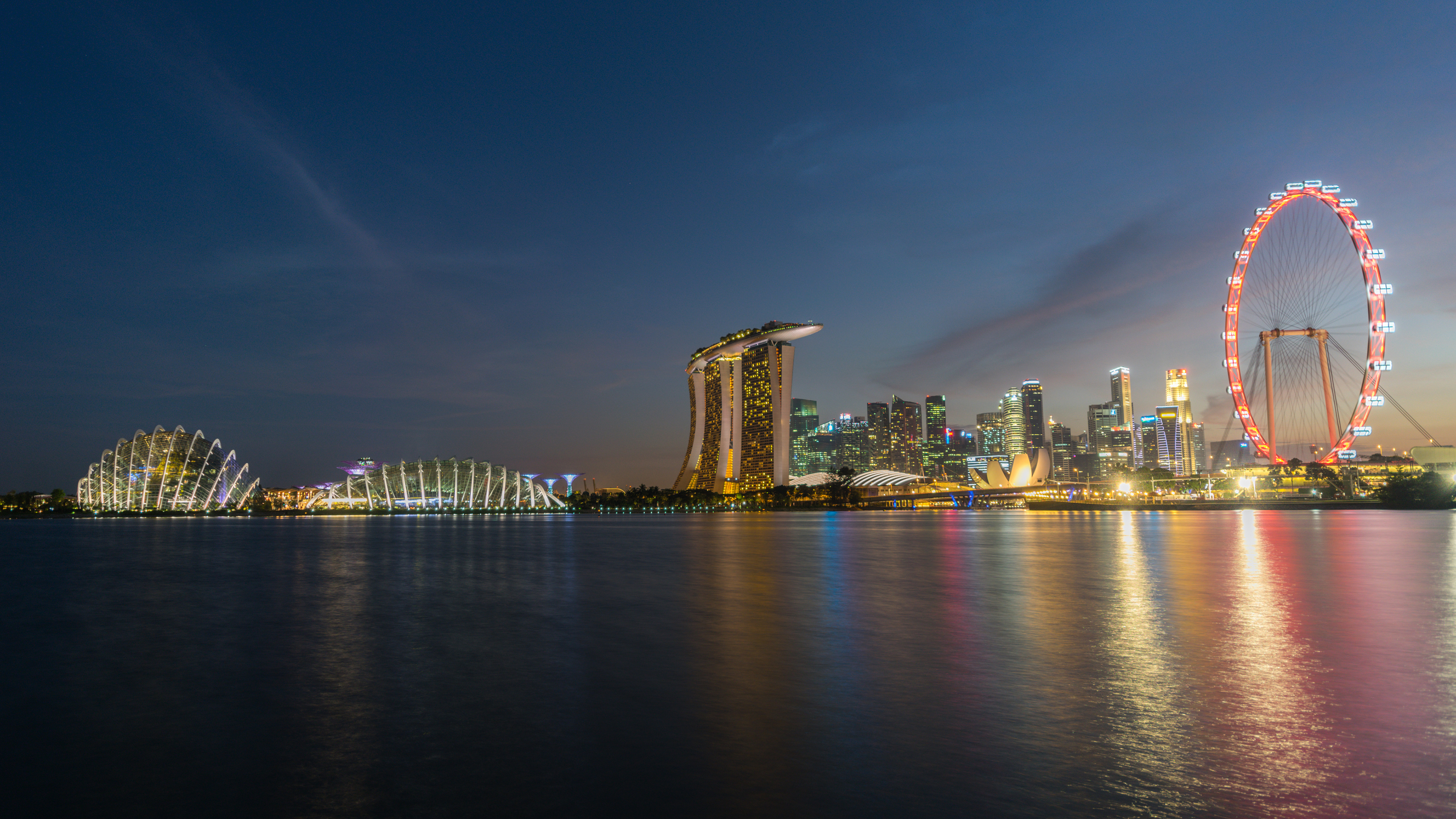 661239 скачать картинку сделано человеком, marina bay sands, здание, ночь, сингапур - обои и заставки бесплатно