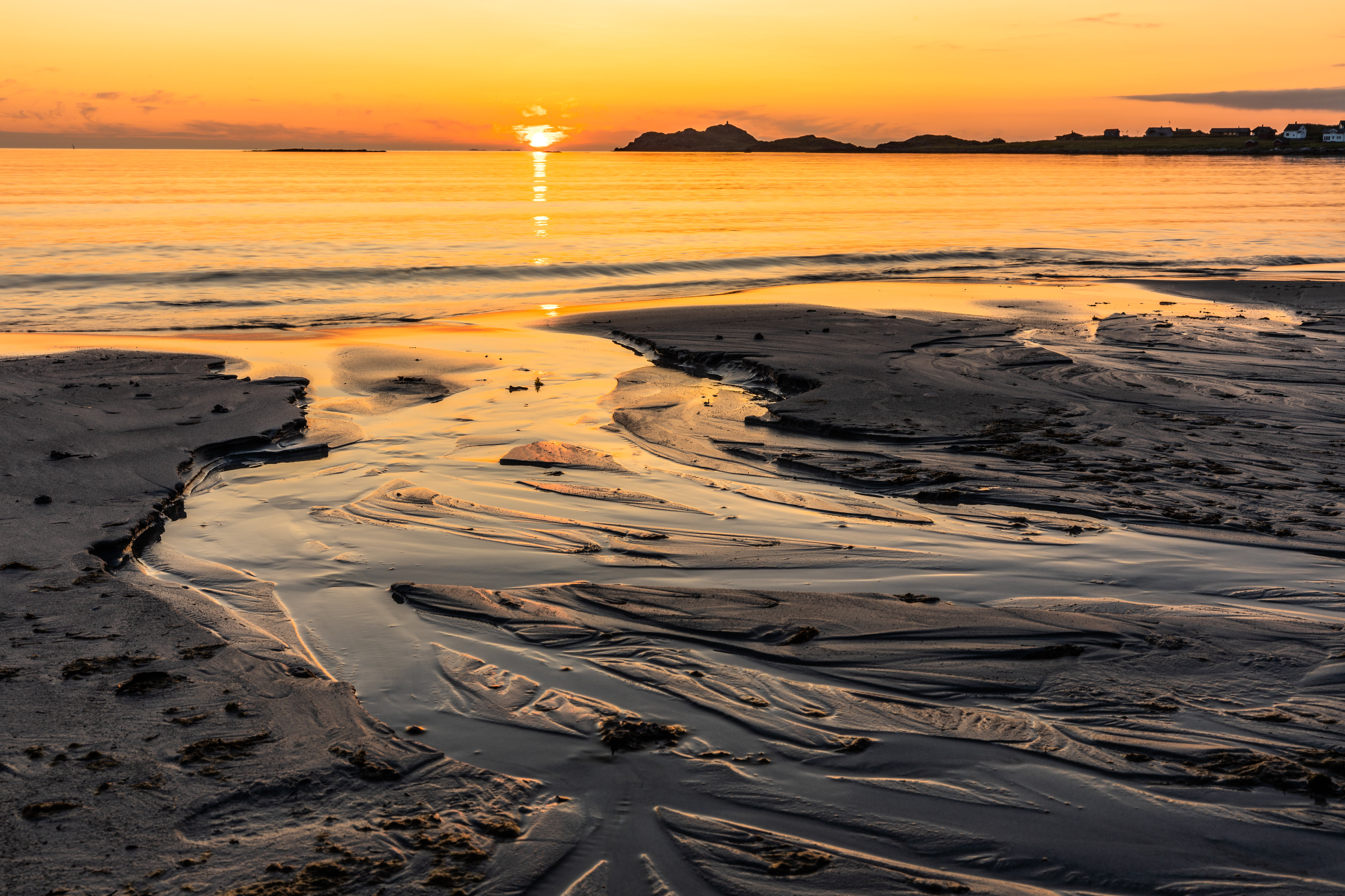 Download mobile wallpaper Coast, Sunset, Glare, Nature, Sand, Sea for free.