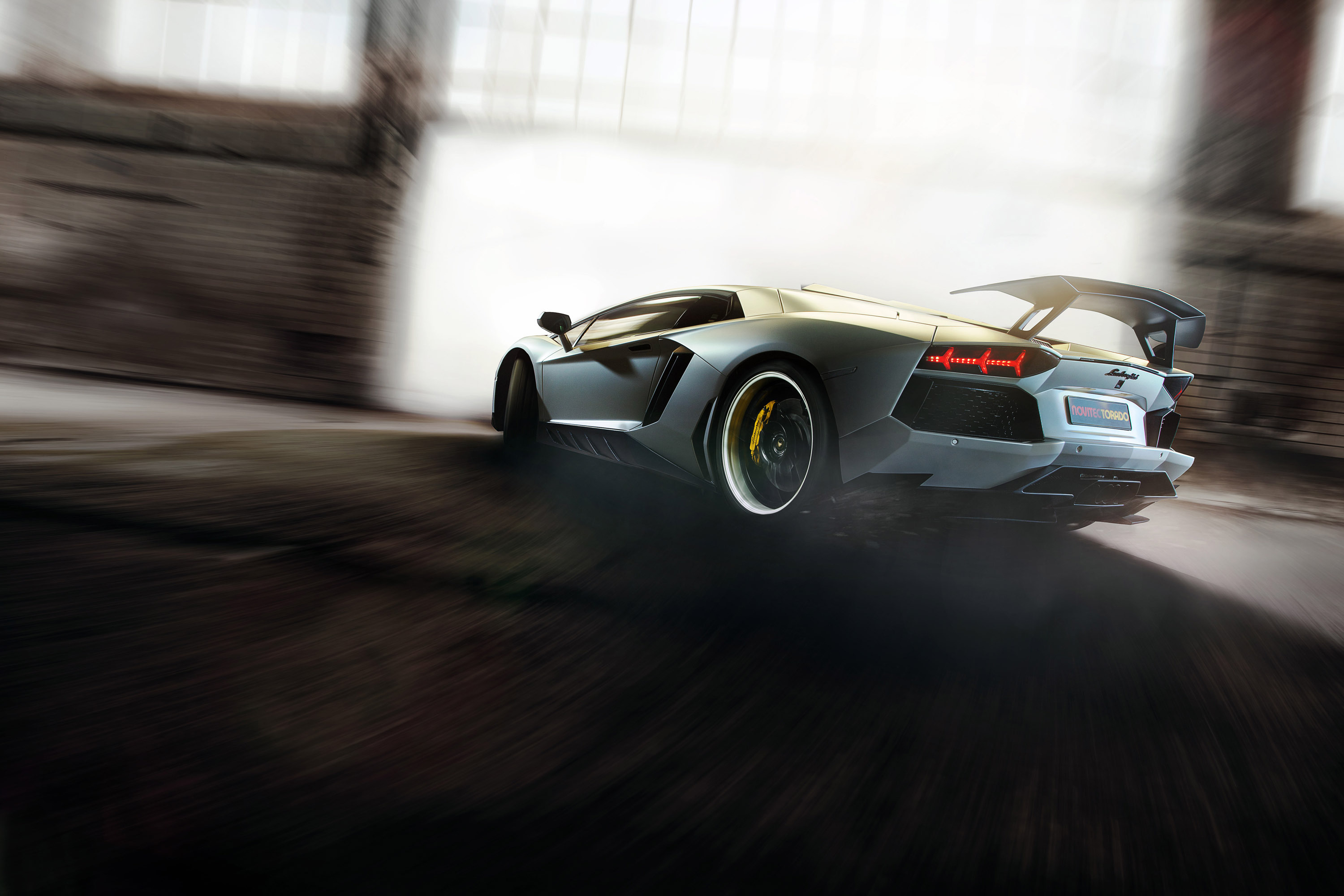 Full HD Lamborghini Aventador Background