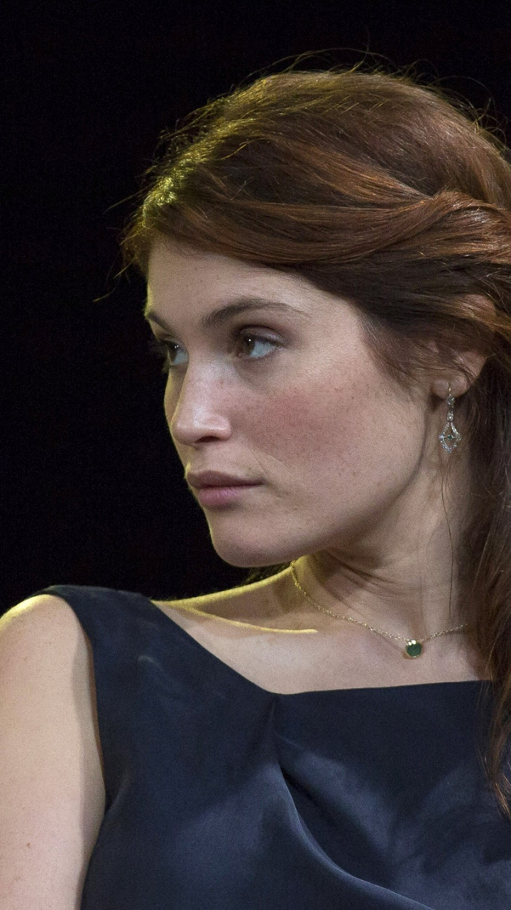 Baixar papel de parede para celular de Morena, Modelo, Celebridade, Olhos Castanhos, Cabelo Castanho, Atriz, Gemma Arterton gratuito.