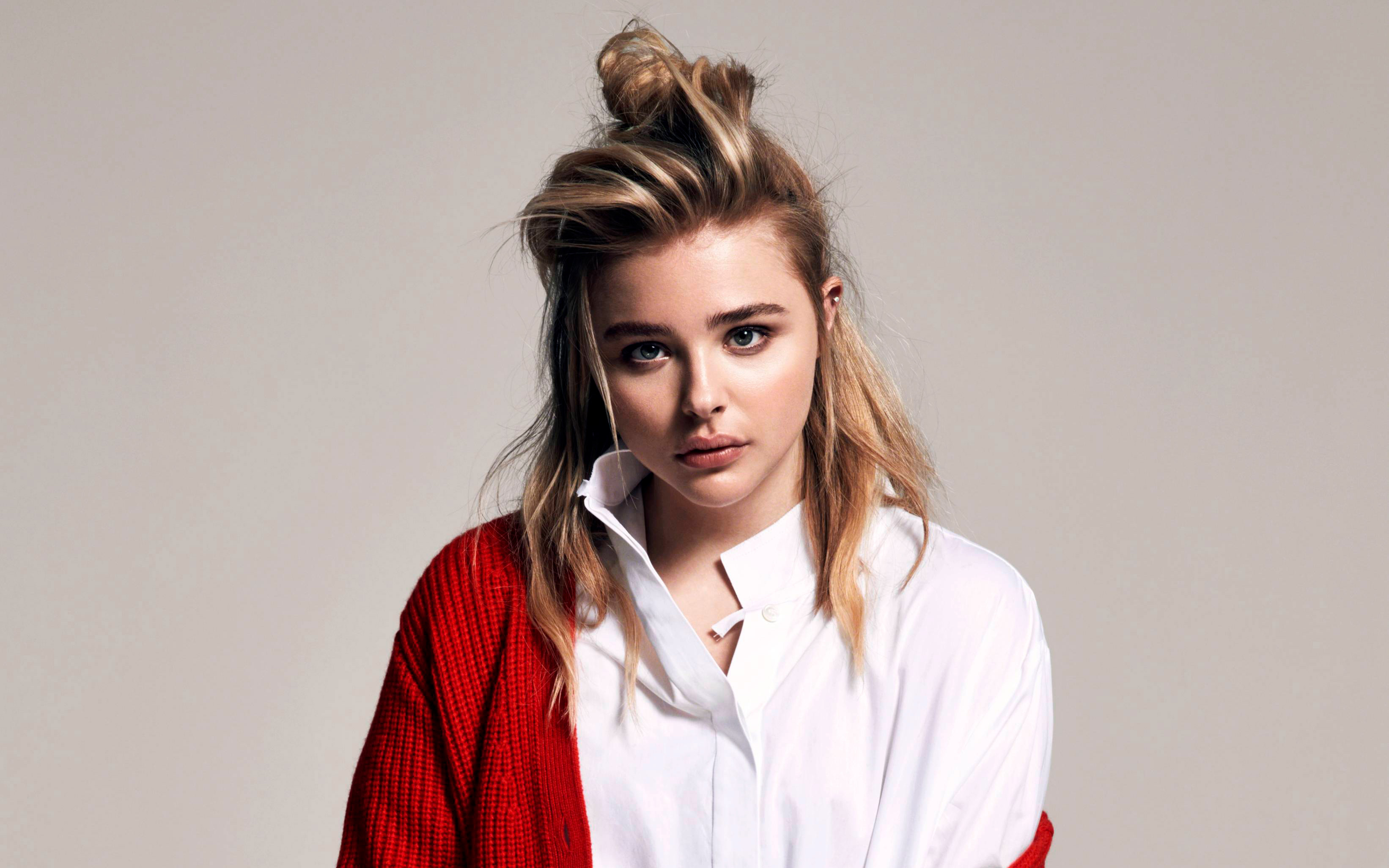 Téléchargez gratuitement l'image Blond, Yeux Bleus, Célébrités, Actrice, Chloë Grace Moretz sur le bureau de votre PC