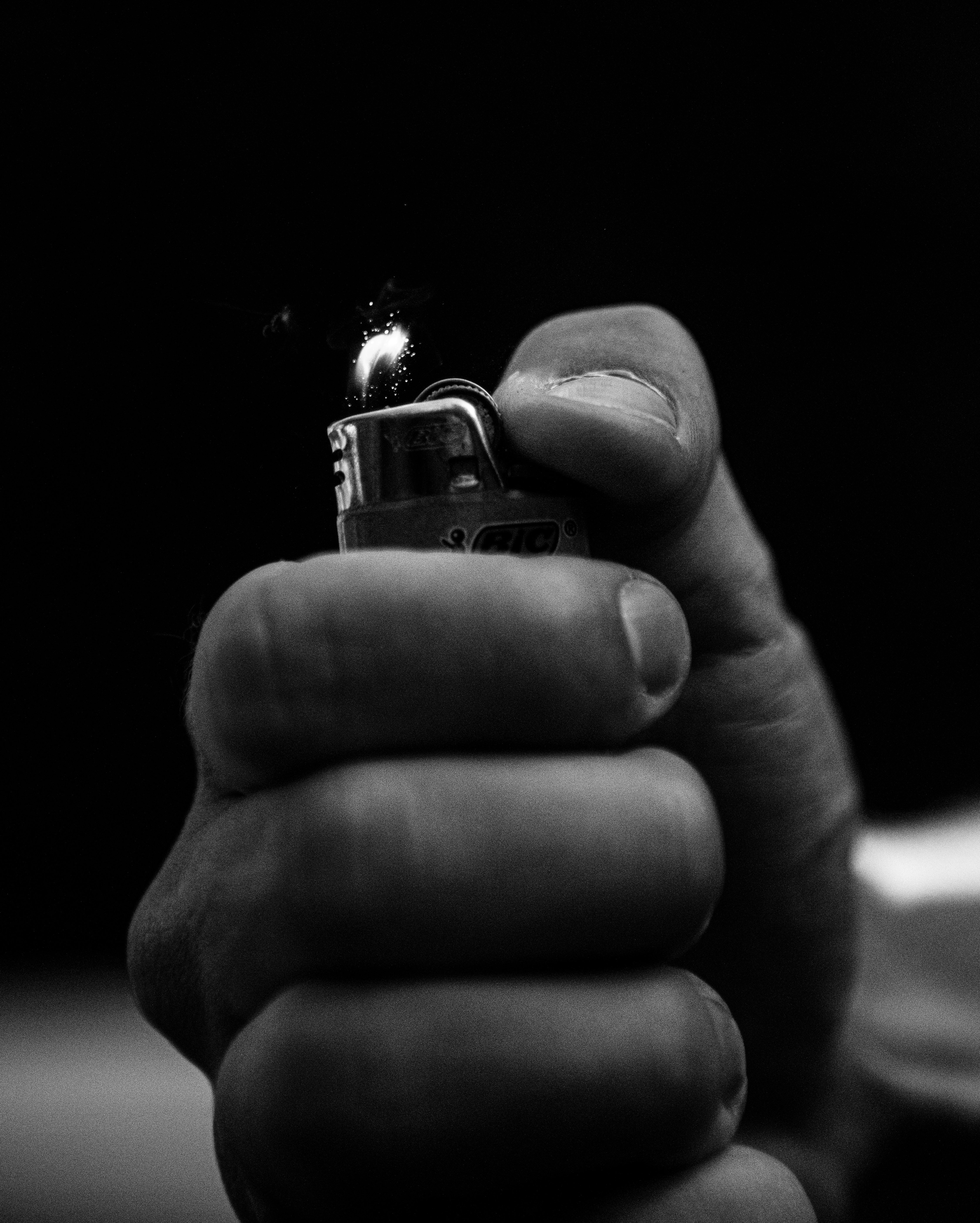 hand, sparks, miscellanea, miscellaneous, bw, chb, lighter