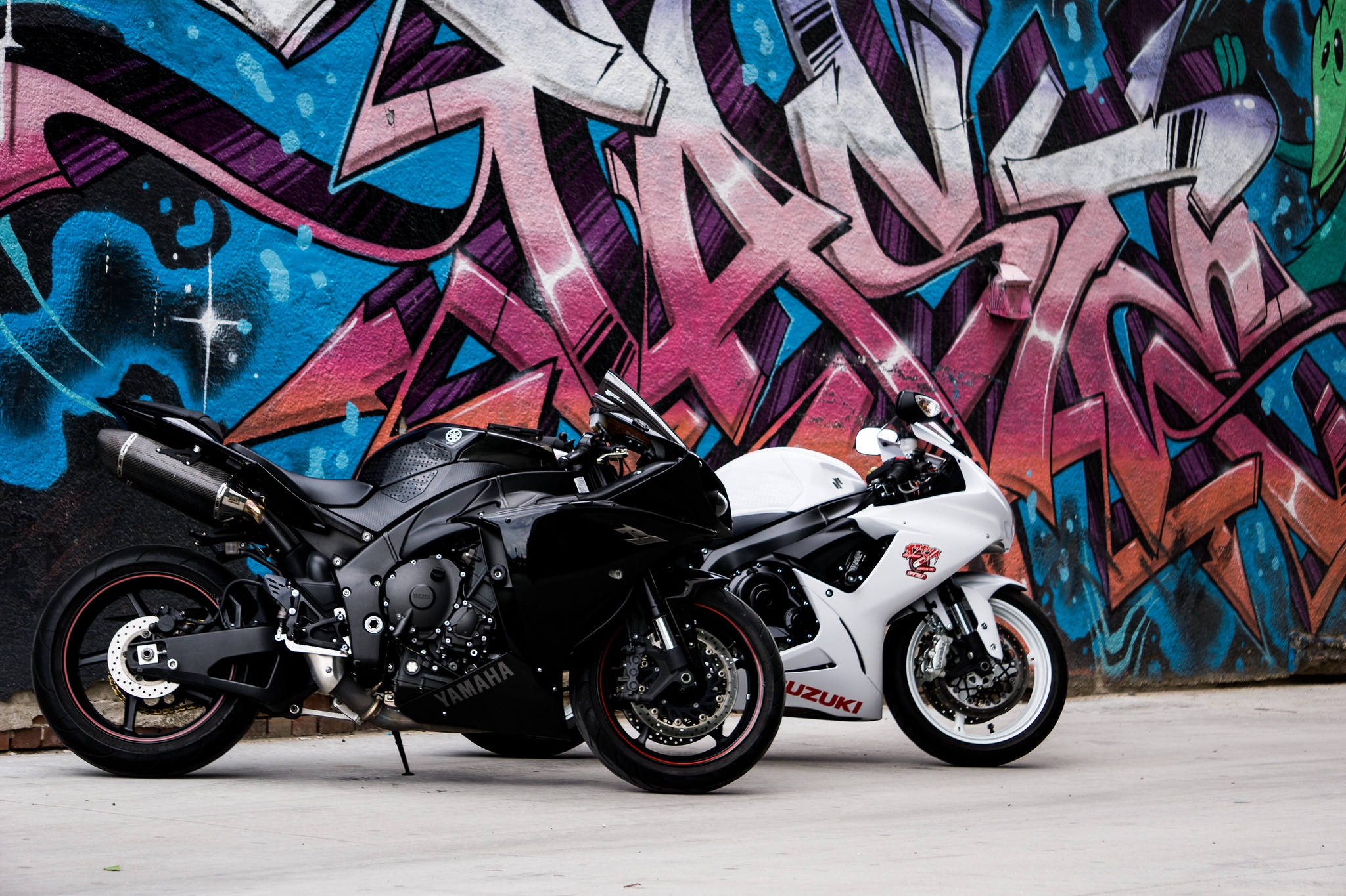 Free download wallpaper Motorcycles, Yamaha, Suzuki, Motorcycle, Vehicles on your PC desktop