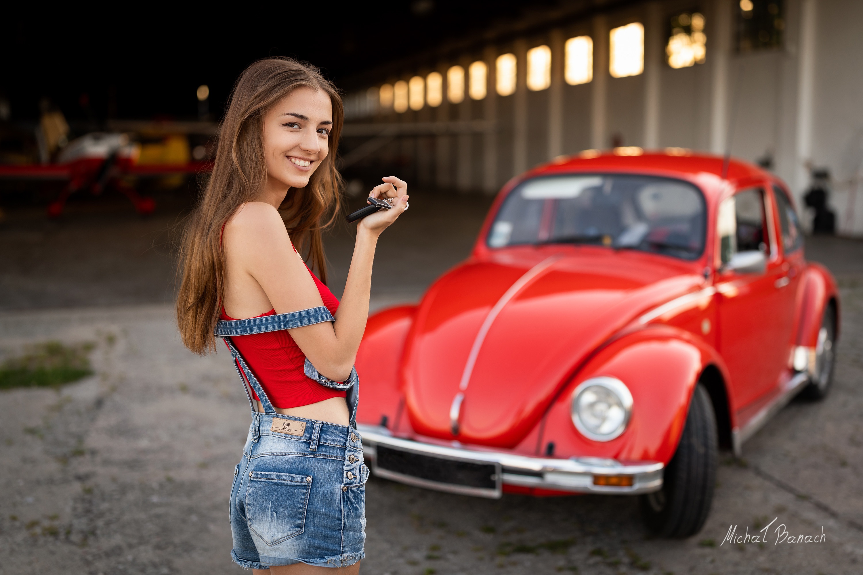 Download mobile wallpaper Smile, Redhead, Model, Women, Volkswagen Beetle, Long Hair for free.