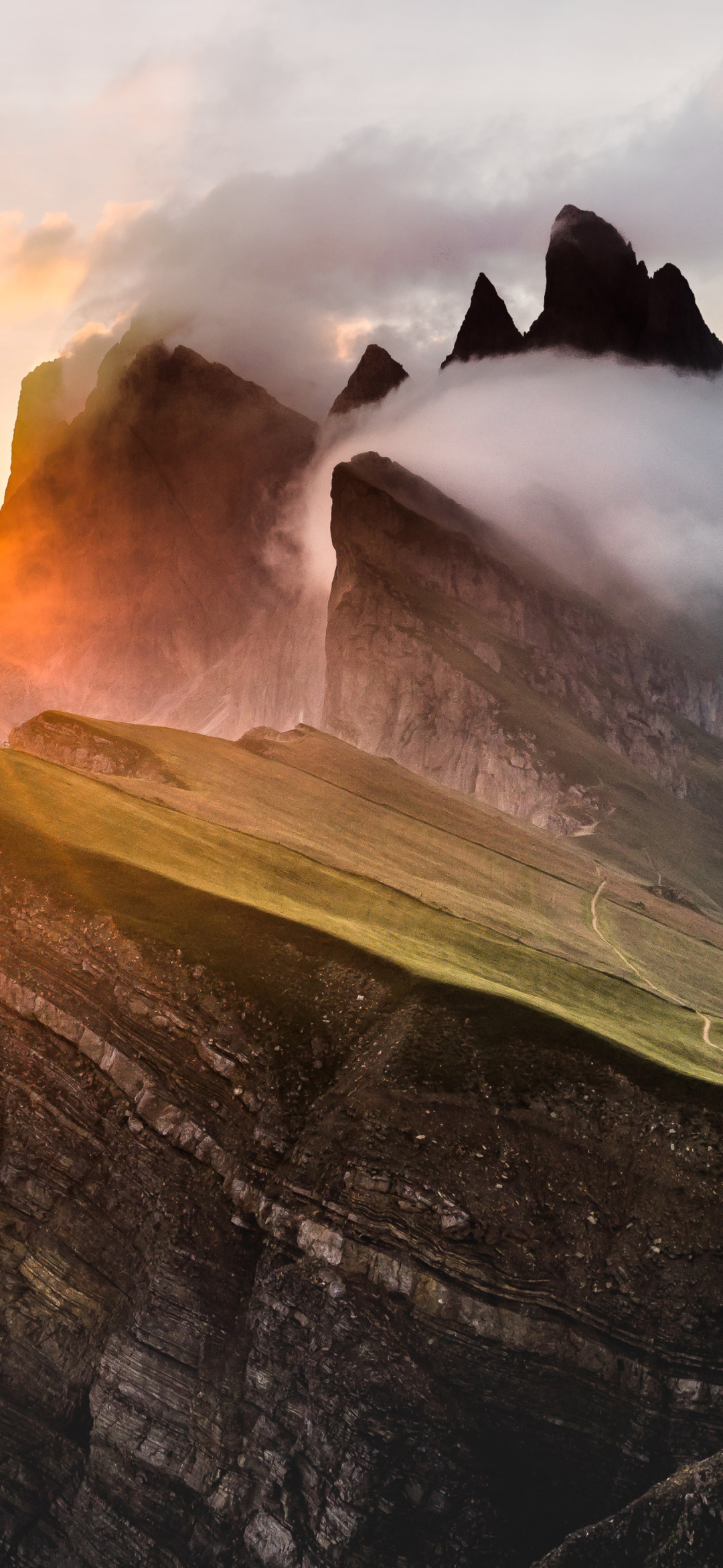 Download mobile wallpaper Nature, Mountains, Mountain, Peak, Fog, Earth, Sunbeam, Sunbean for free.