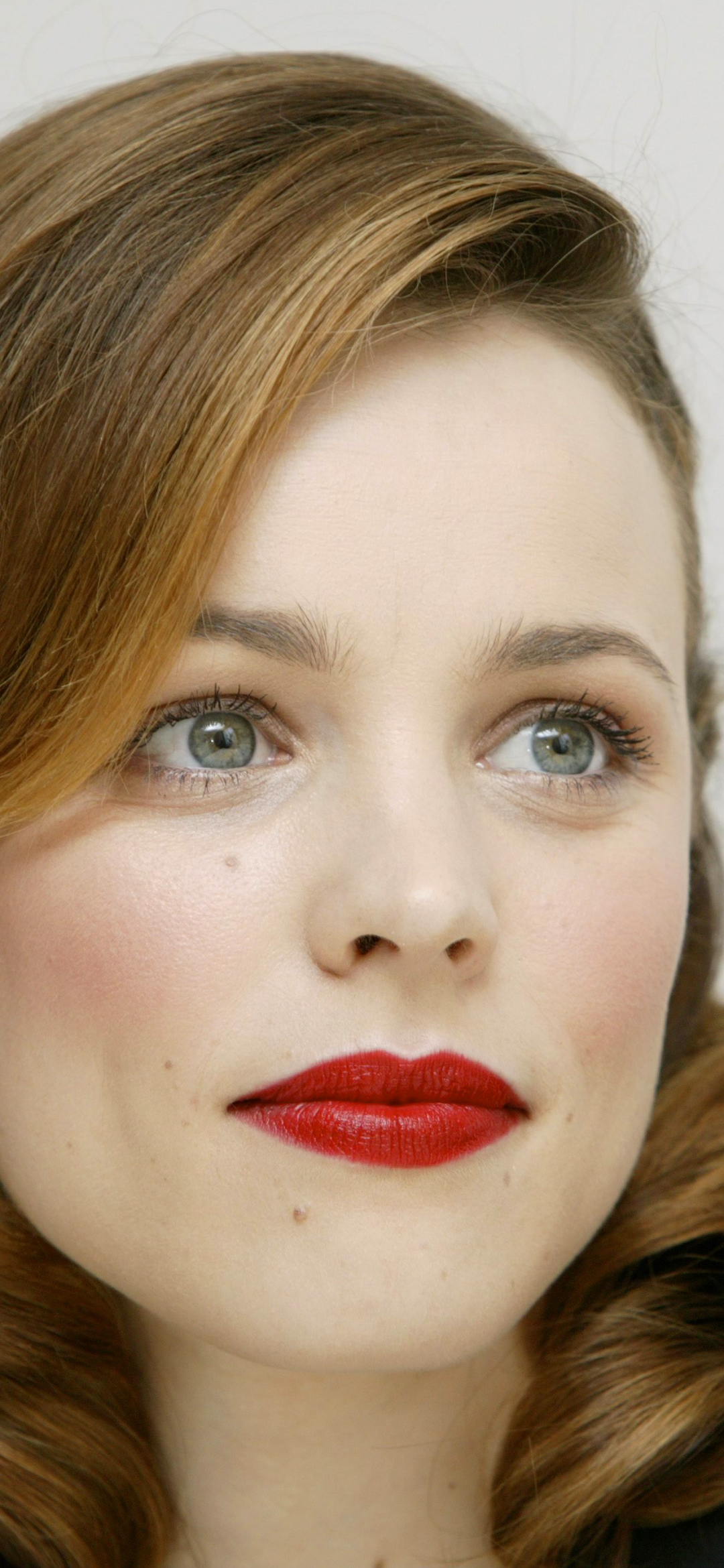 Download mobile wallpaper Face, Celebrity, Canadian, Actress, Lipstick, Rachel Mcadams for free.