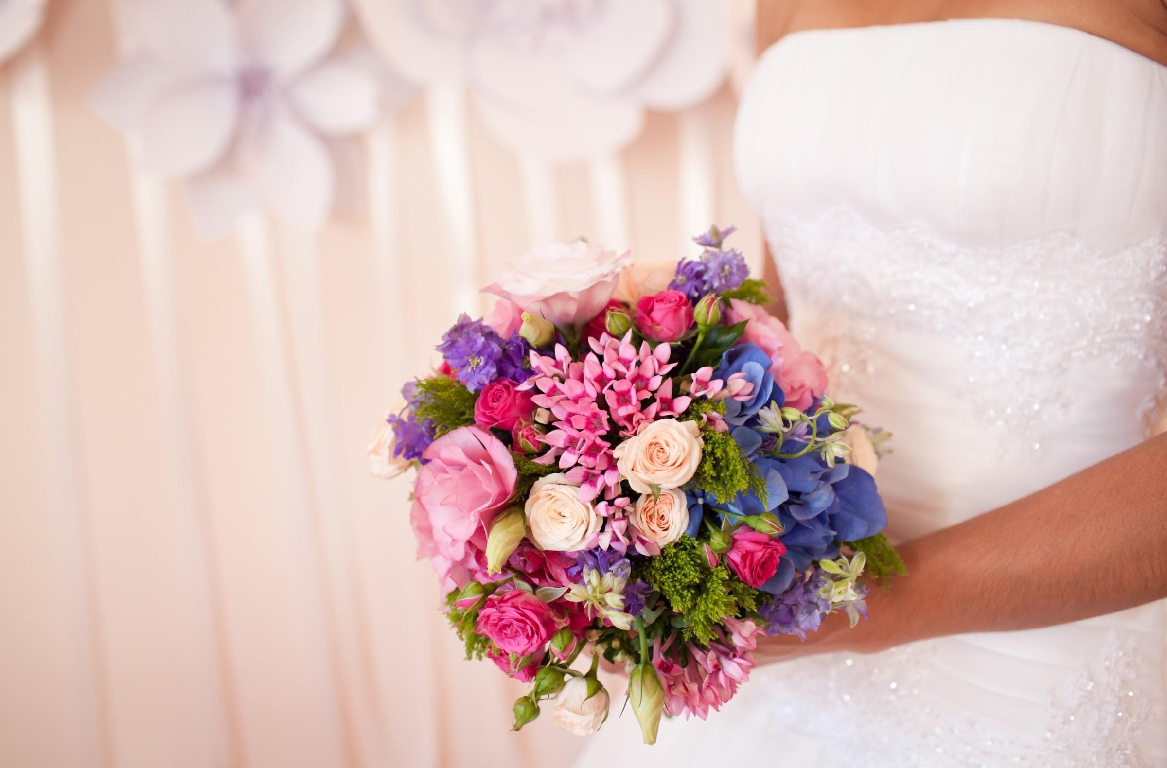 Download mobile wallpaper Bouquet, Bride, Flowers, Bright, Roses for free.