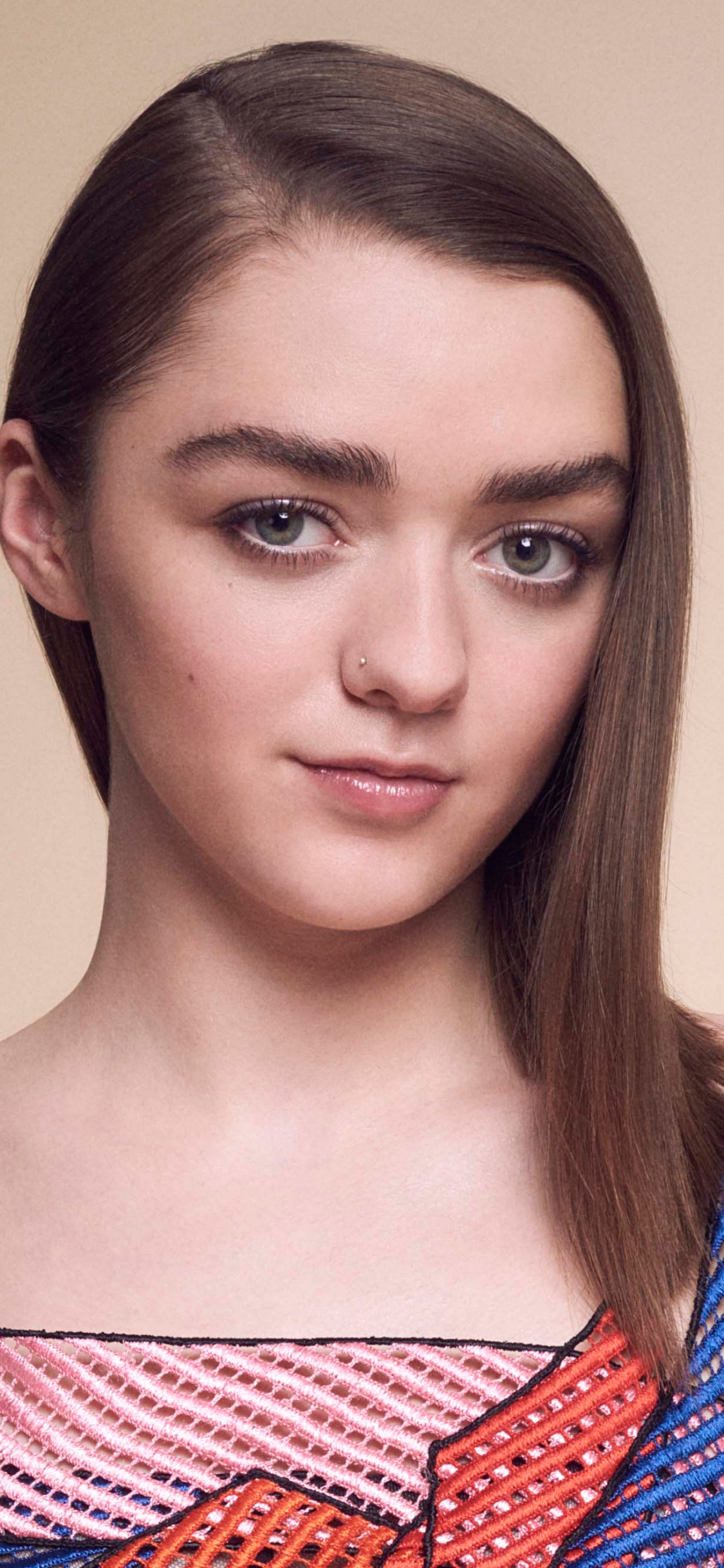 Download mobile wallpaper Brunette, British, Celebrity, Actress, Maisie Williams for free.