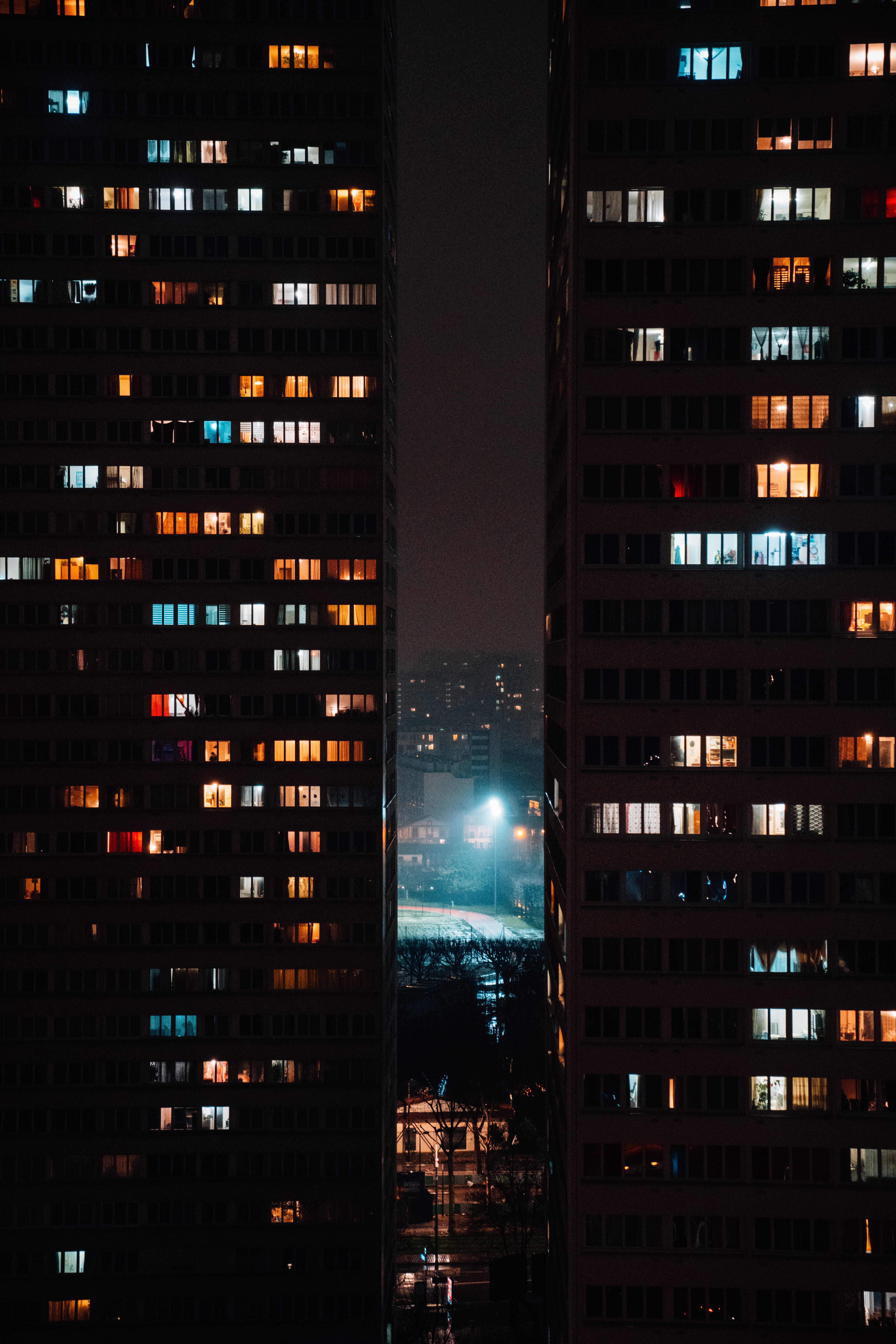 Download mobile wallpaper Windows, Lights, Cities, Building, Night for free.