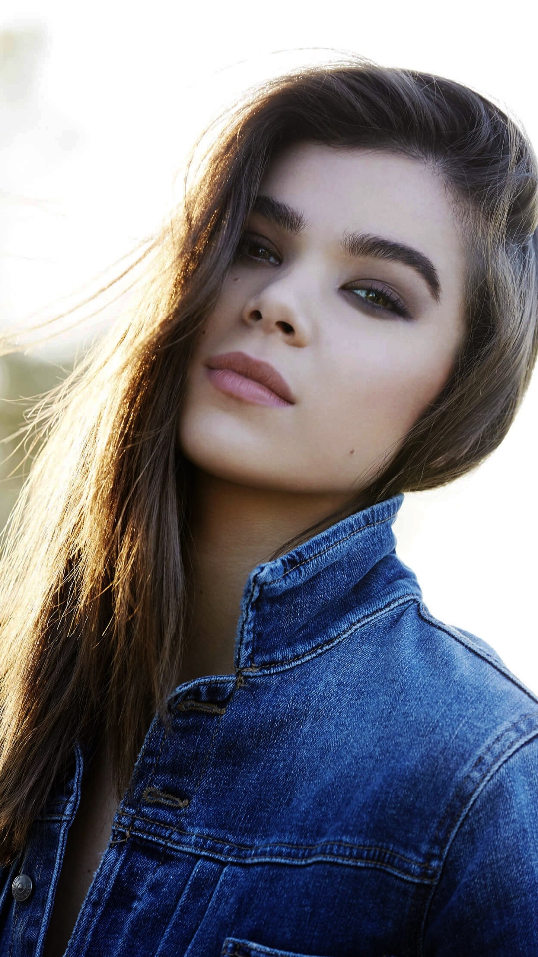 Descarga gratuita de fondo de pantalla para móvil de Celebridades, Hailee Steinfeld.