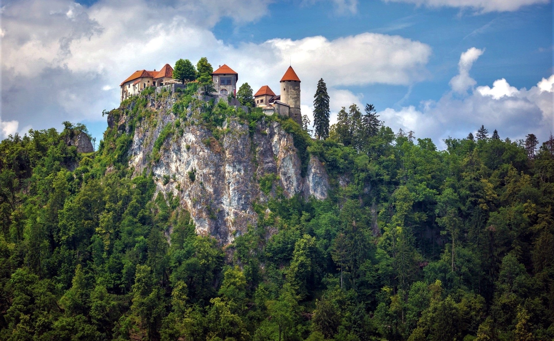 1506375 Bildschirmschoner und Hintergrundbilder Burg Von Bled auf Ihrem Telefon. Laden Sie  Bilder kostenlos herunter