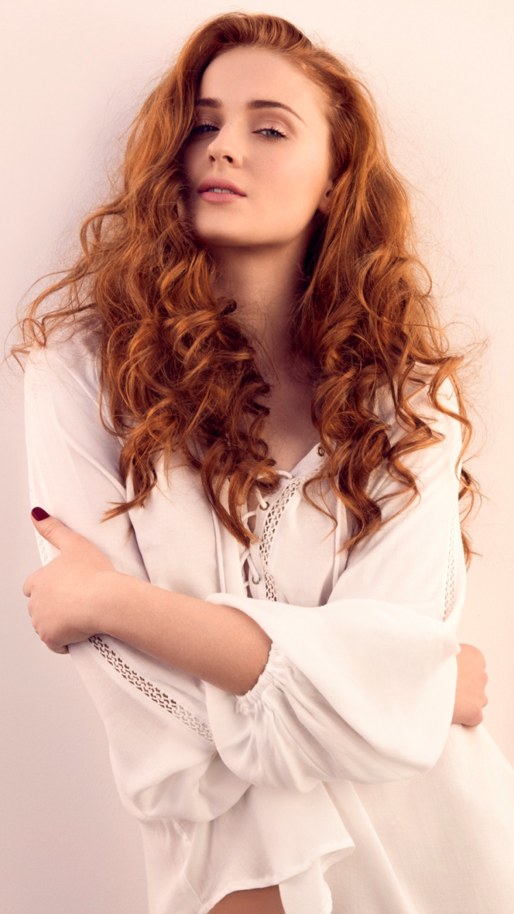 Download mobile wallpaper Redhead, Celebrity, Long Hair, Actress, Sophie Turner for free.