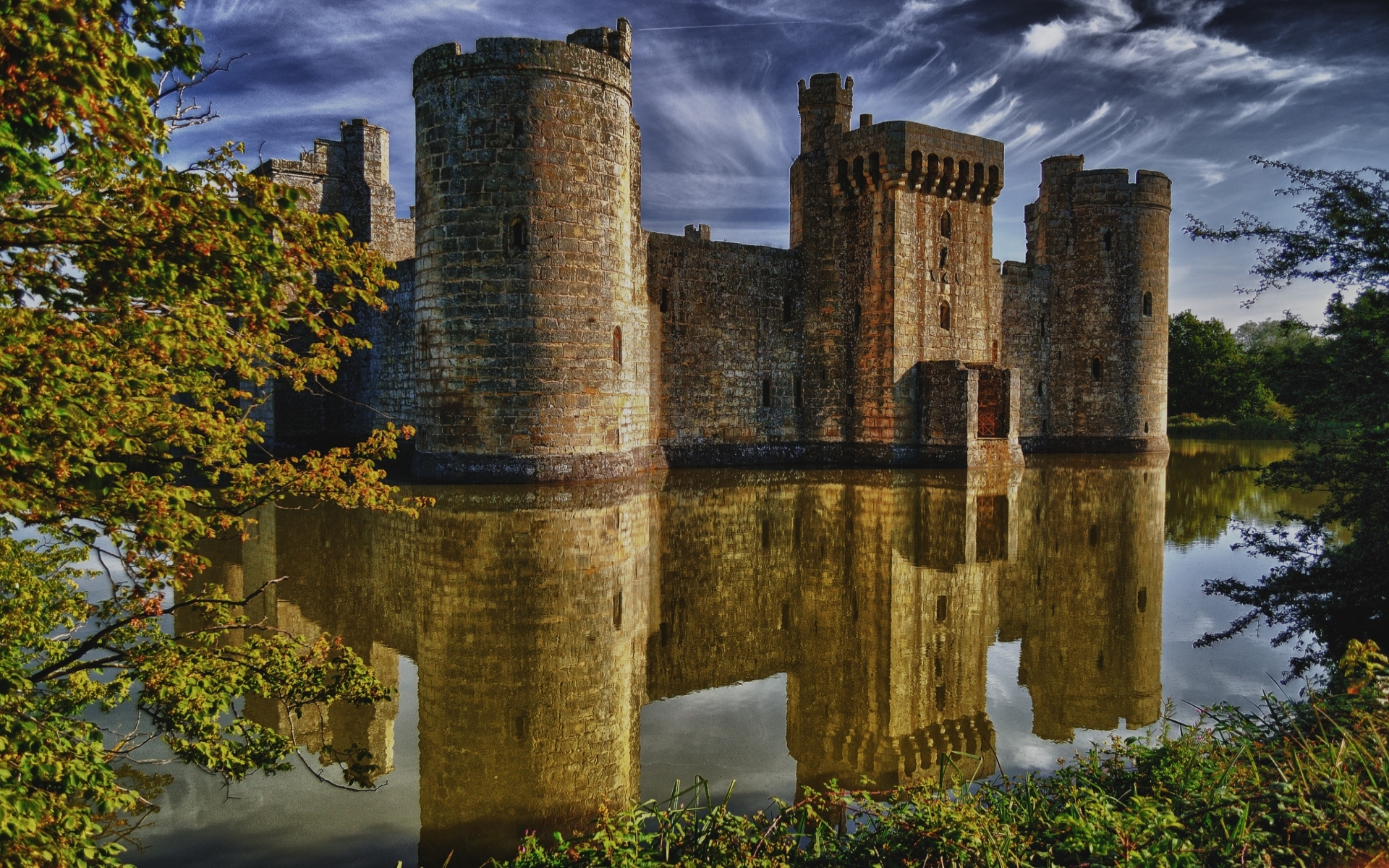 Laden Sie das Schloss Bodiam, Menschengemacht, Schlösser-Bild kostenlos auf Ihren PC-Desktop herunter