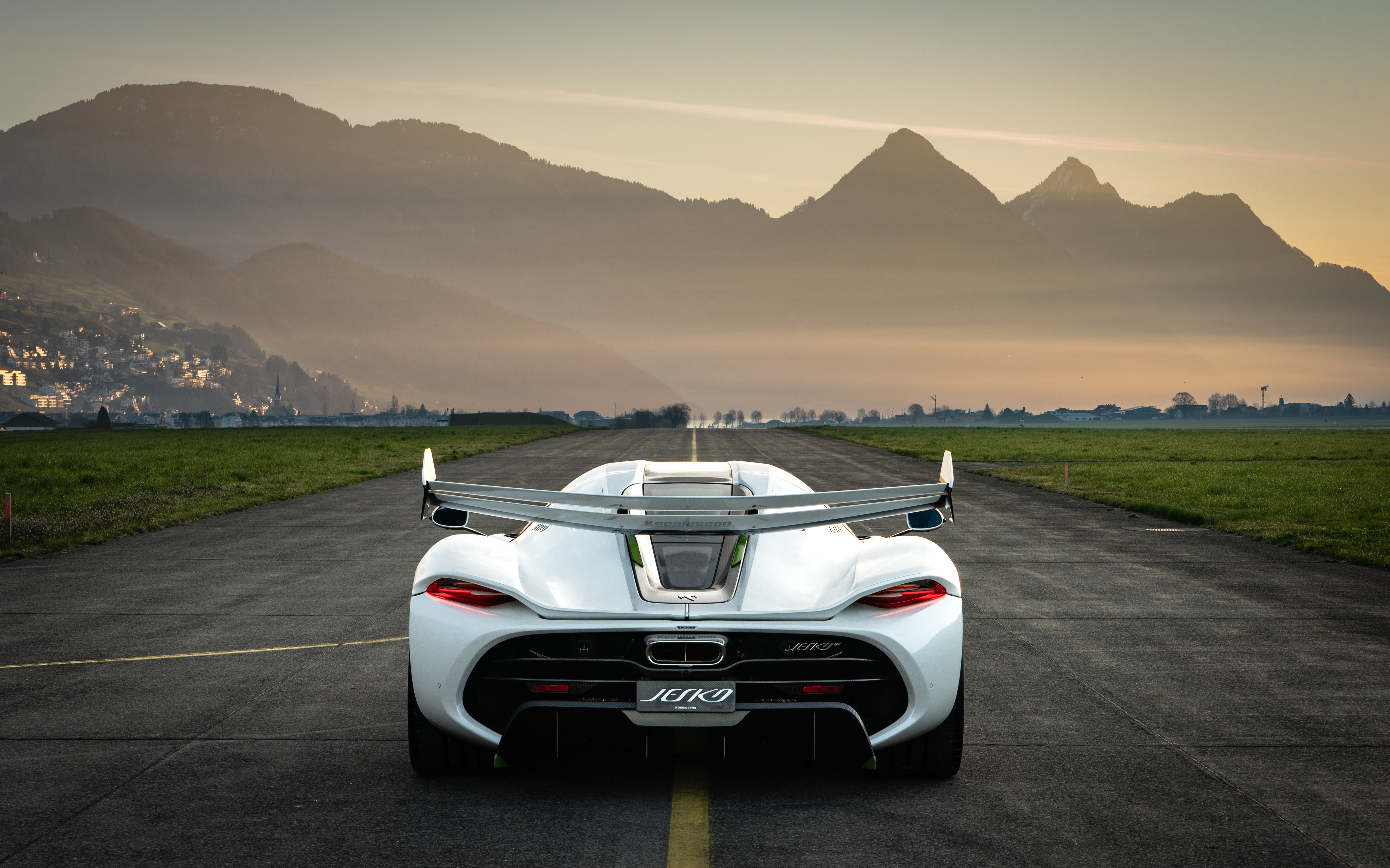 Baixe gratuitamente a imagem Koenigsegg, Veículos, Koenigsegg Jesko na área de trabalho do seu PC