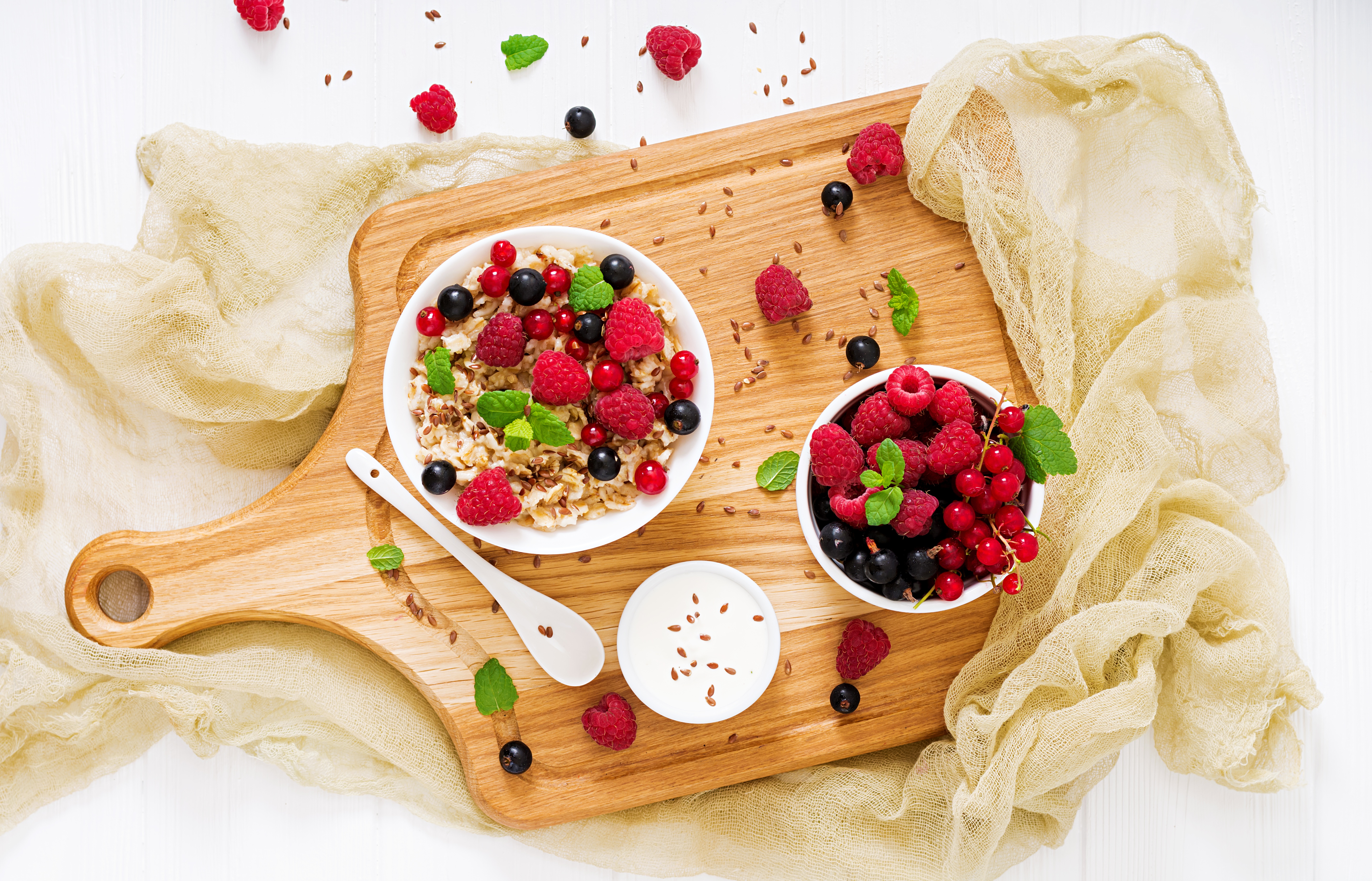 Free download wallpaper Food, Raspberry, Still Life, Berry, Fruit, Breakfast, Currants on your PC desktop