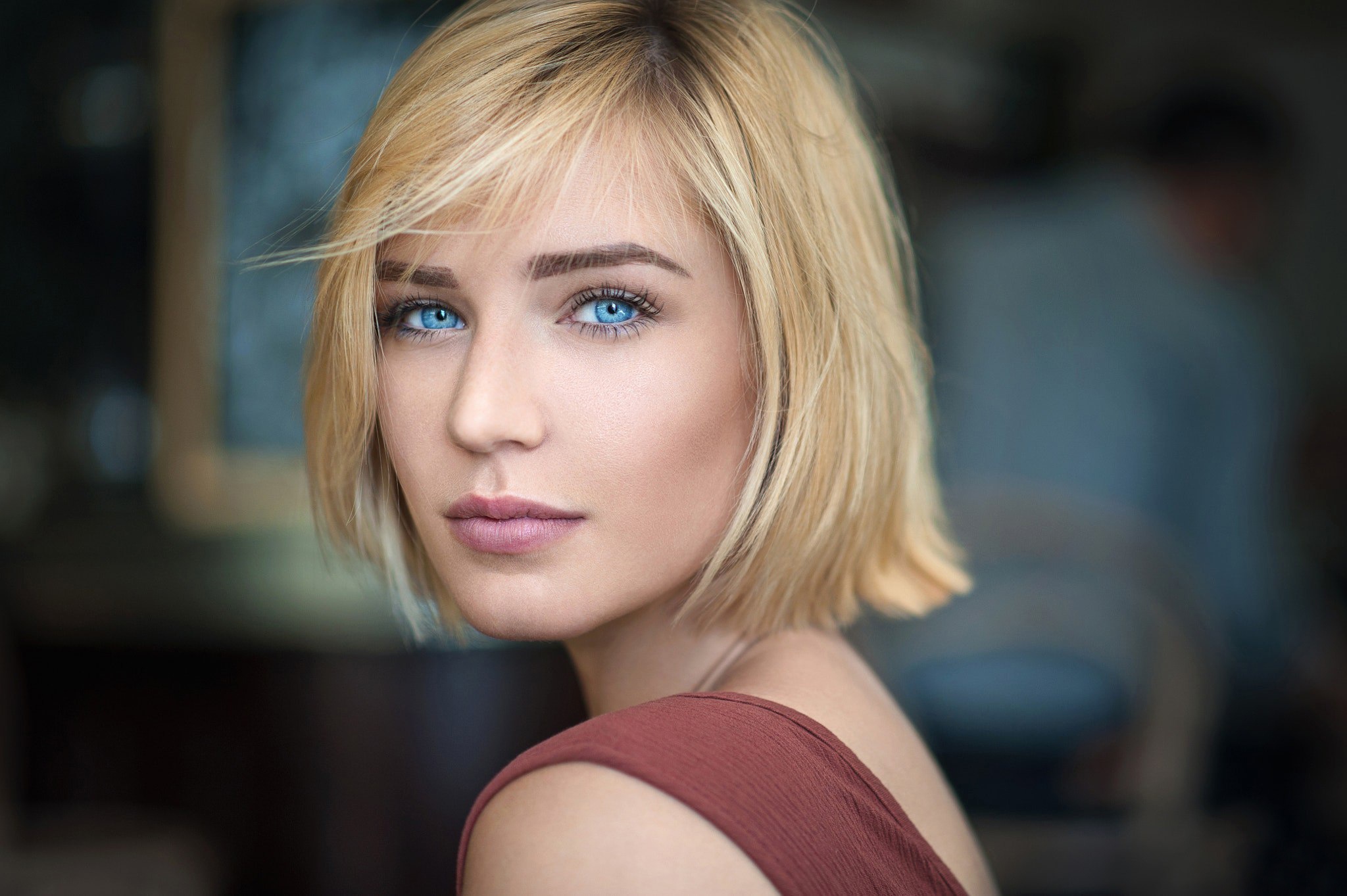 Free download wallpaper Blonde, Face, Model, Women, Blue Eyes, Short Hair on your PC desktop