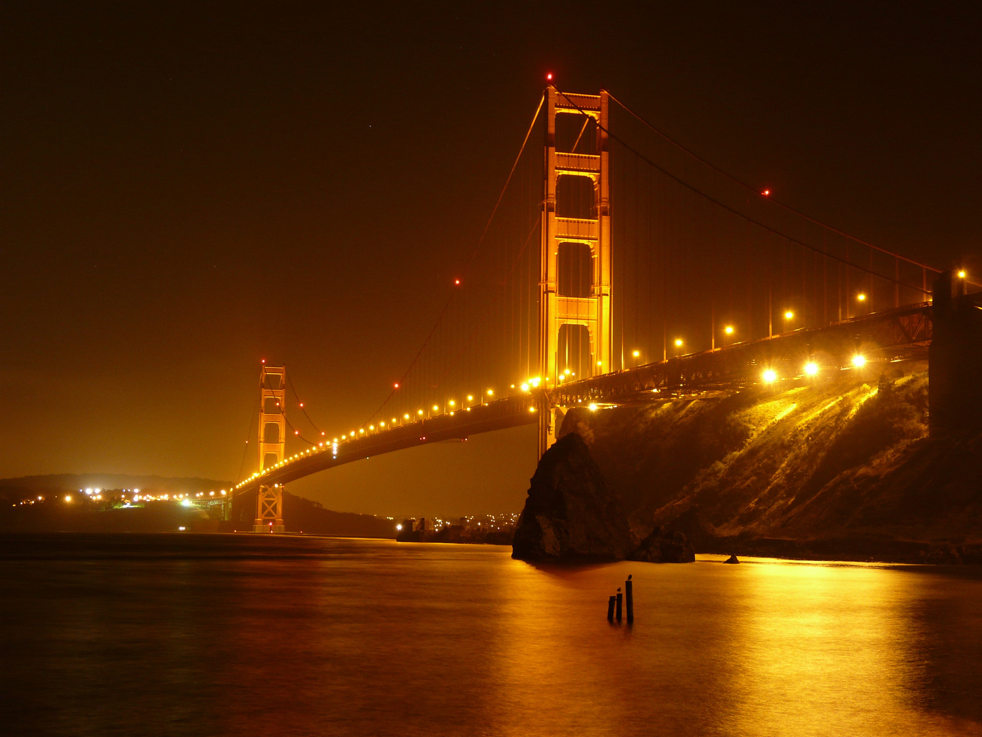 Free download wallpaper Bridges, Night, Light, Bridge, Golden Gate, Man Made on your PC desktop