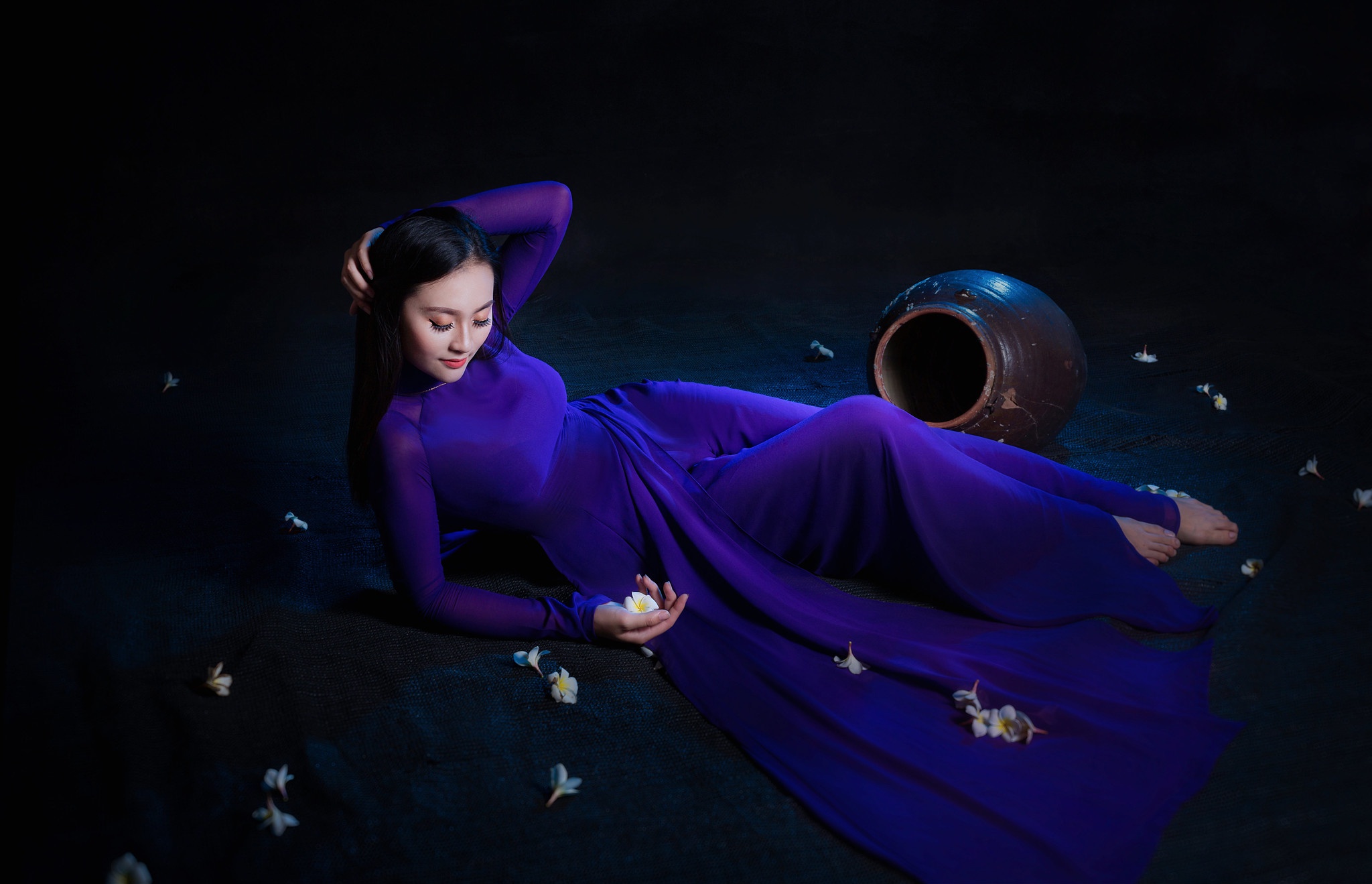 Download mobile wallpaper Model, Women, Asian, Black Hair, Lying Down, Purple Dress for free.