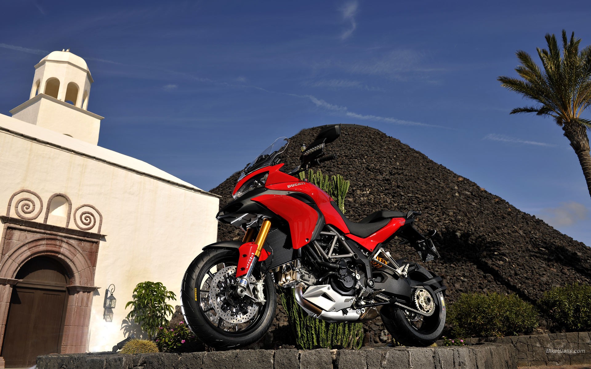 Завантажити шпалери Ducati Multistrada 1200 на телефон безкоштовно