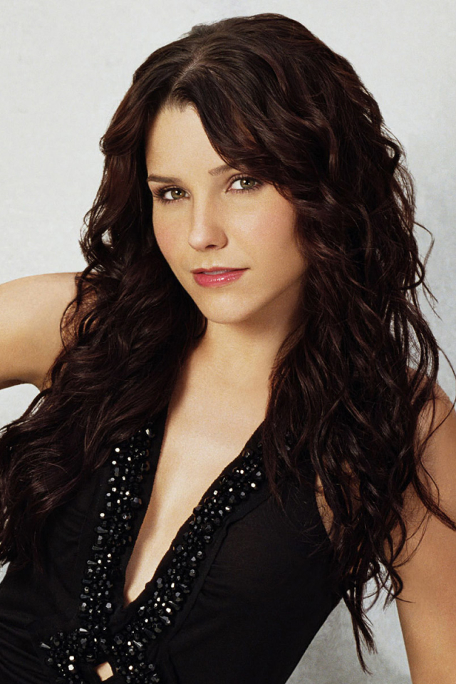 Download mobile wallpaper Celebrity, Sophia Bush for free.