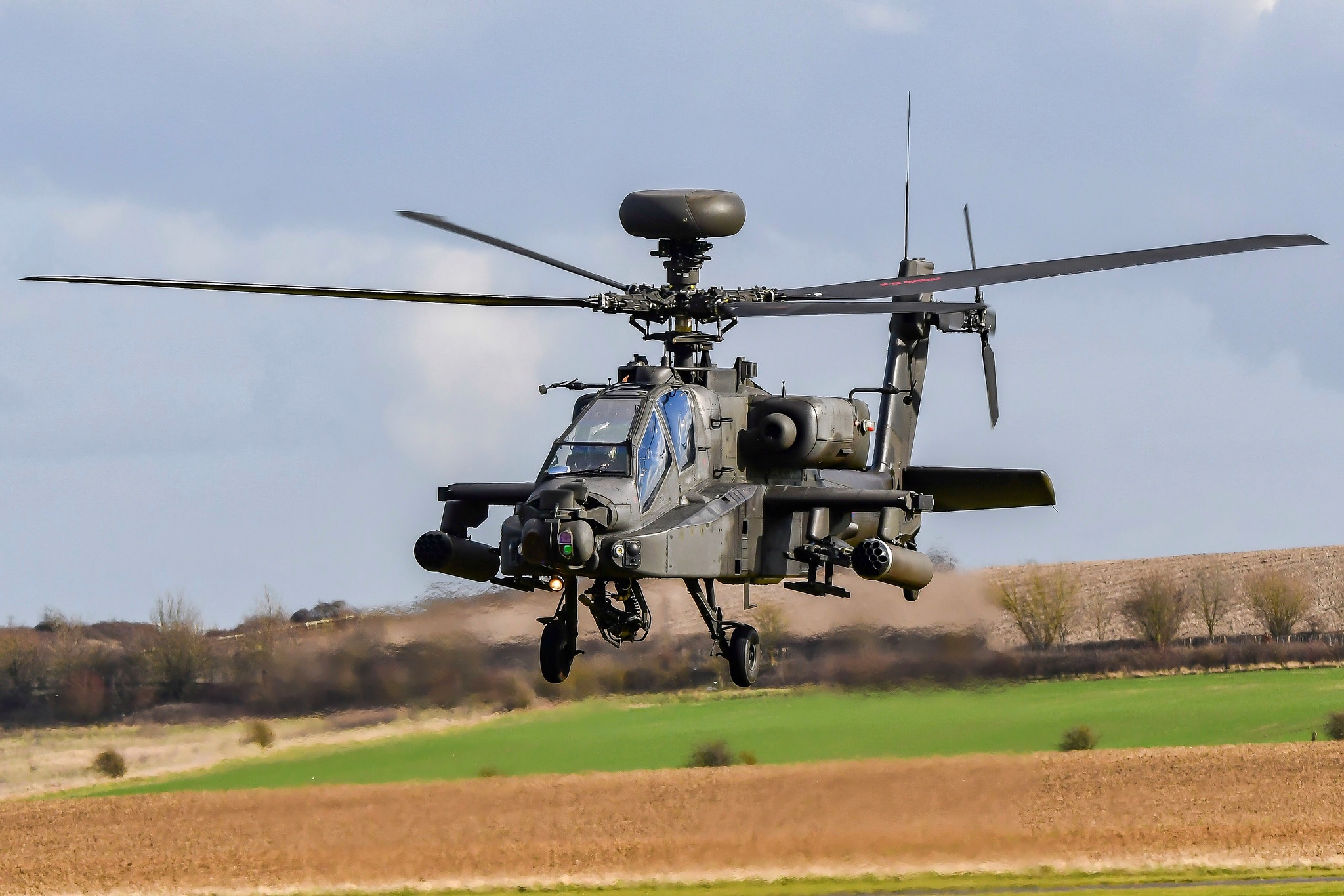 Baixar papel de parede para celular de Helicóptero, Militar, Aeronaves, Boeing Ah 64 Apache, Helicóptero De Ataque gratuito.