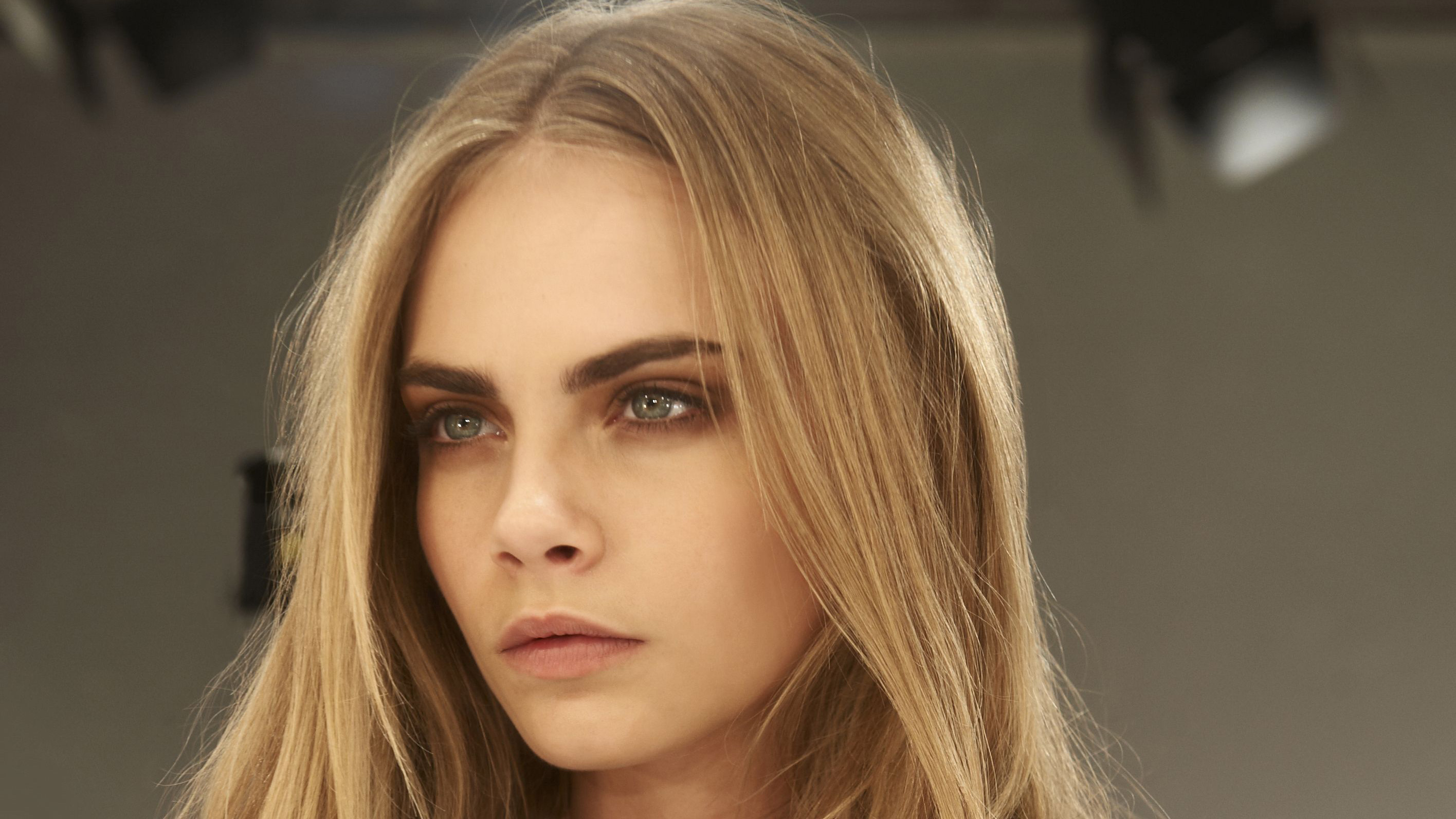 Laden Sie das Englisch, Gesicht, Modell, Blondinen, Berühmtheiten, Darstellerin, Cara Delevingne-Bild kostenlos auf Ihren PC-Desktop herunter