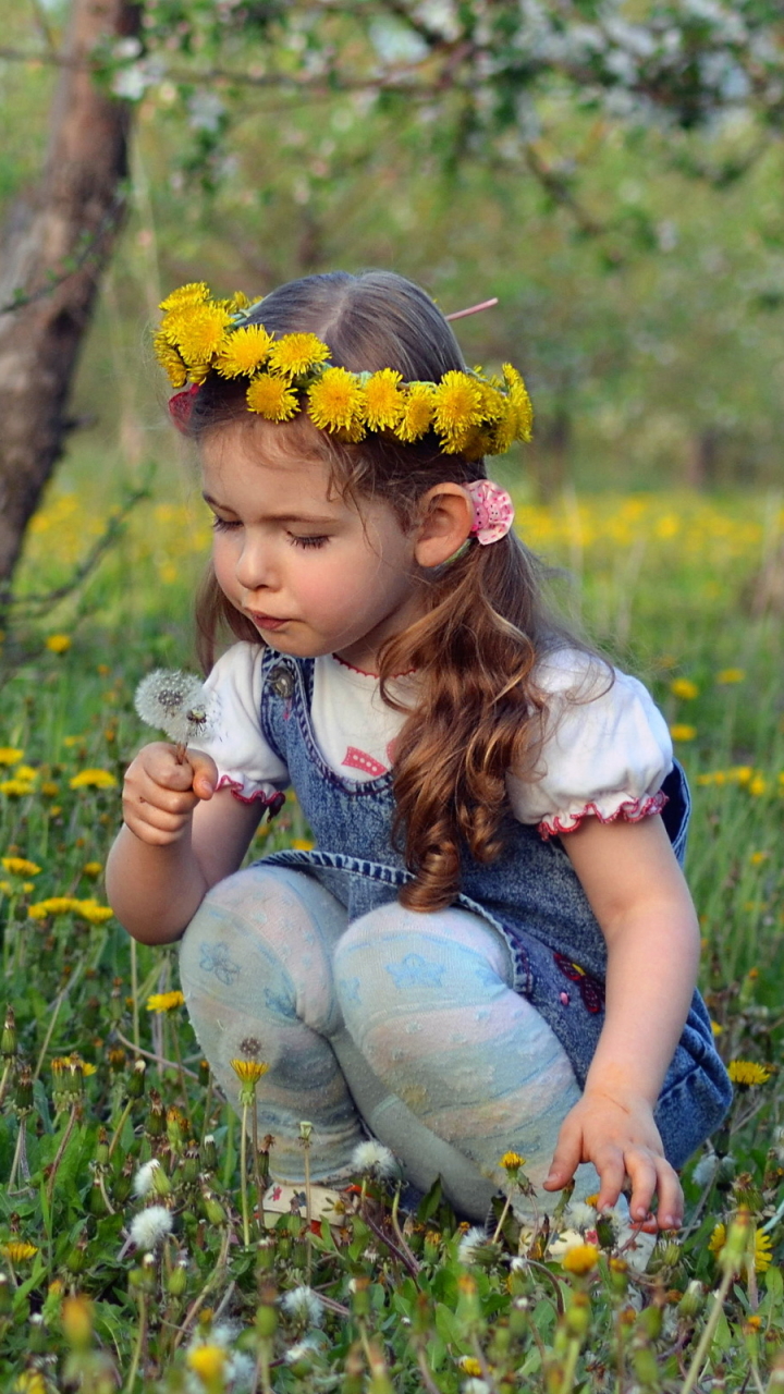 Download mobile wallpaper Flower, Child, Wreath, Dandelion, Cute, Photography, Little Girl for free.