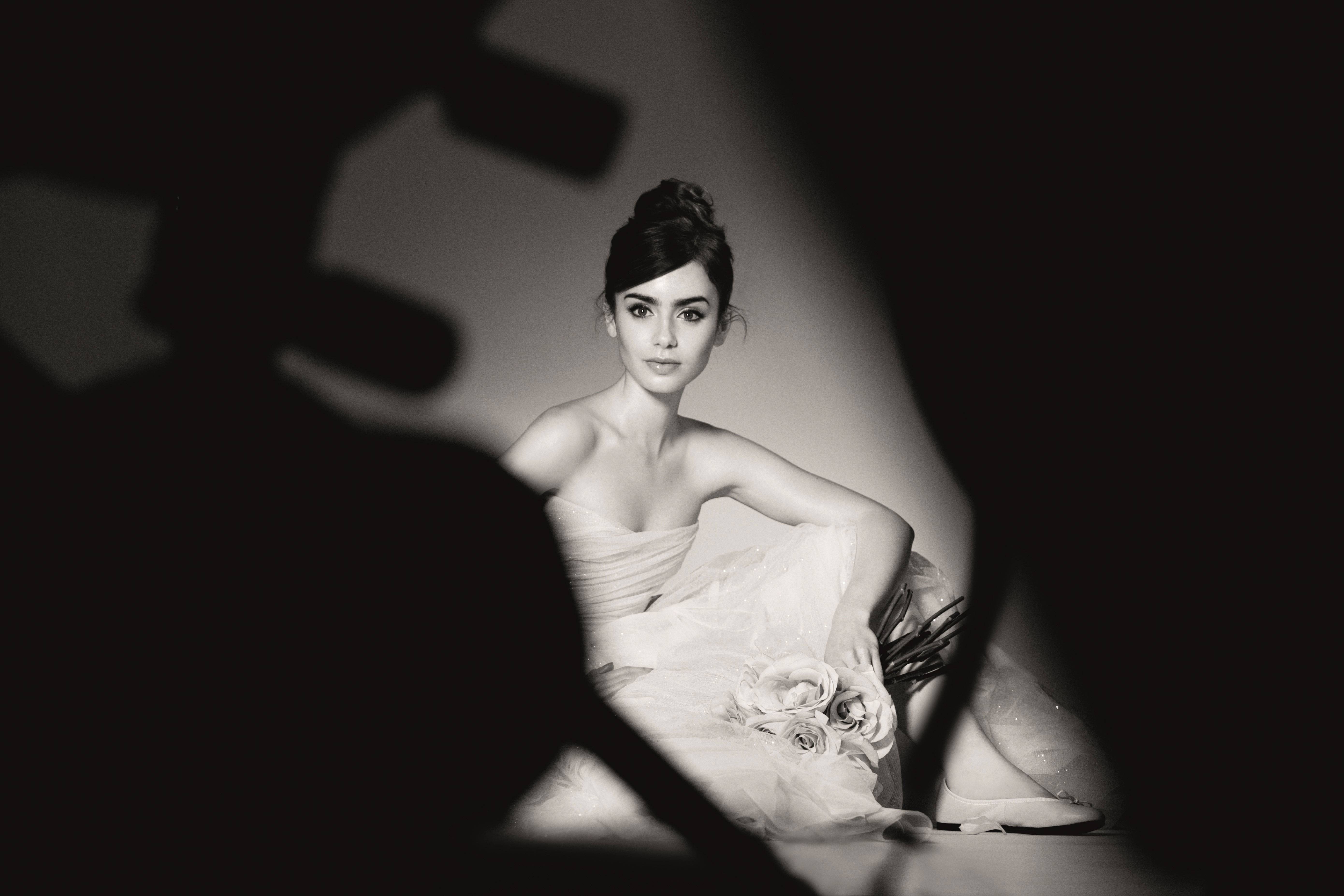 Panoramic Wallpapers Lily Collins 