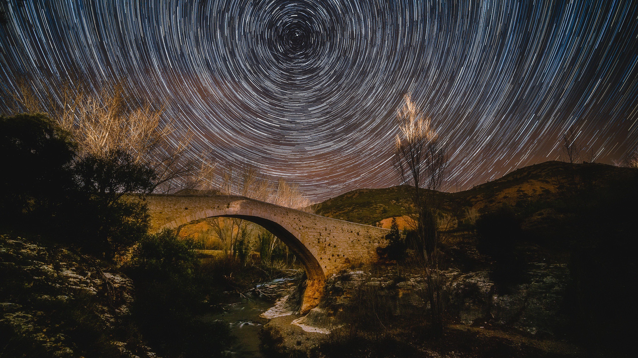 Laden Sie das Sterne, Brücke, Nacht, Erde/natur, Sternenspur-Bild kostenlos auf Ihren PC-Desktop herunter