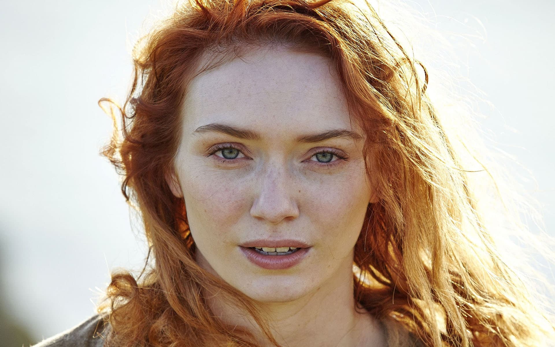 Meilleurs fonds d'écran Eleanor Tomlinson pour l'écran du téléphone