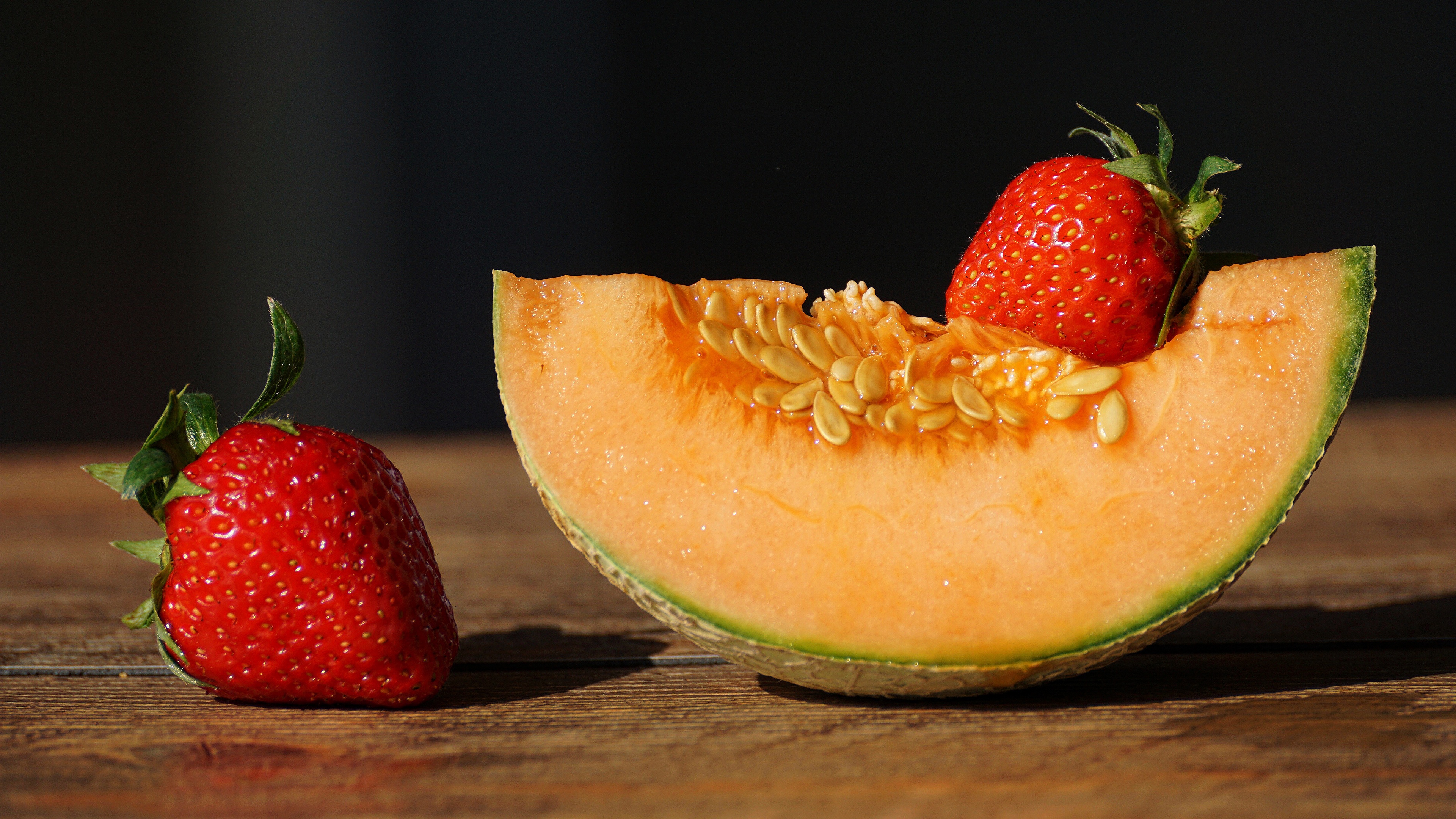 Laden Sie das Erdbeere, Frucht, Melone, Nahrungsmittel, Früchte-Bild kostenlos auf Ihren PC-Desktop herunter