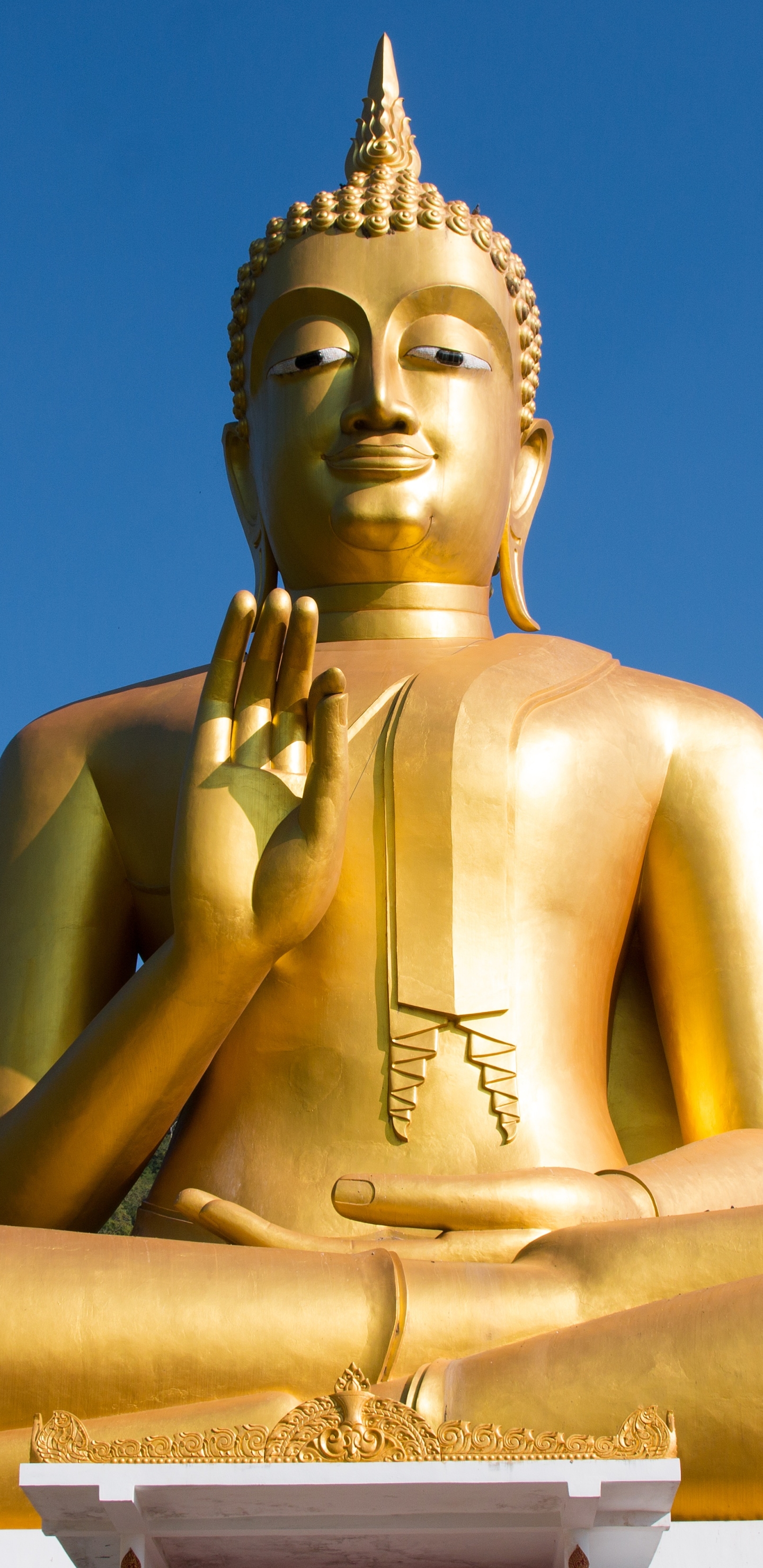 Download mobile wallpaper Buddha, Statue, Buddhism, Golden, Religion, Religious for free.